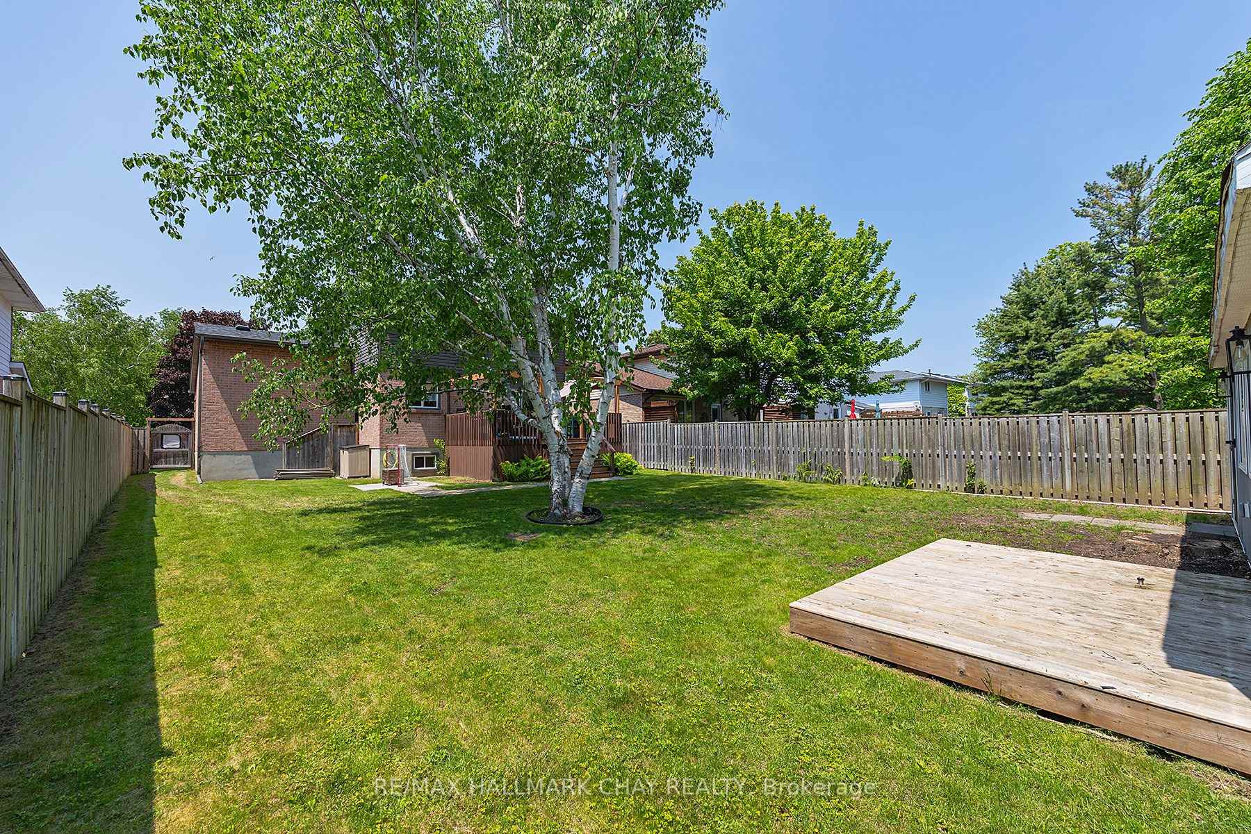 Photo 25 of 850 Rowantree Crescent, Kingston, North of Taylor-Kidd Blvd — HOMEH