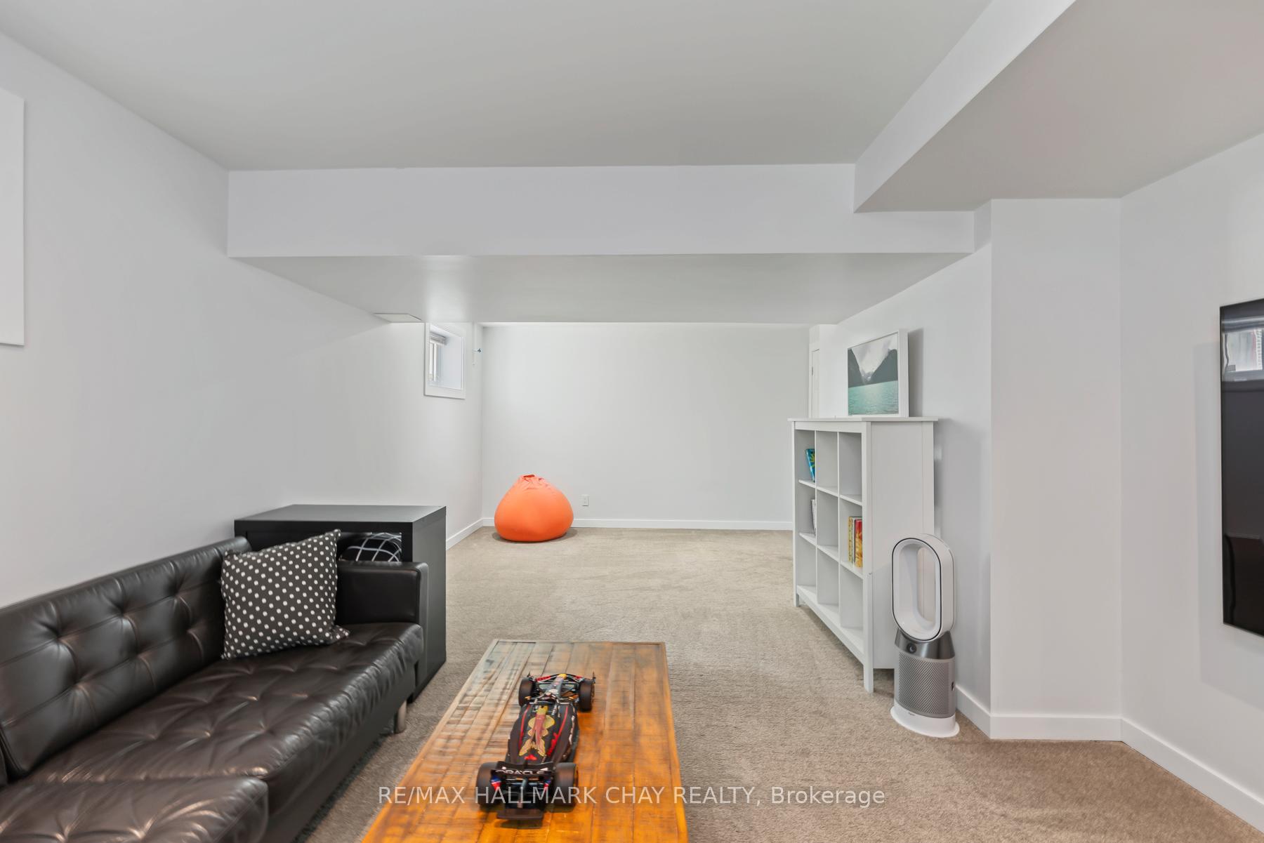 Photo 48 of 850 Rowantree Crescent, Kingston, North of Taylor-Kidd Blvd — HOMEH