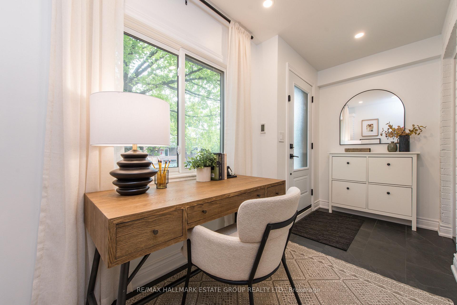 Photo 2 of 56 Oakcrest Avenue, Toronto, East End-Danforth — HOMEH