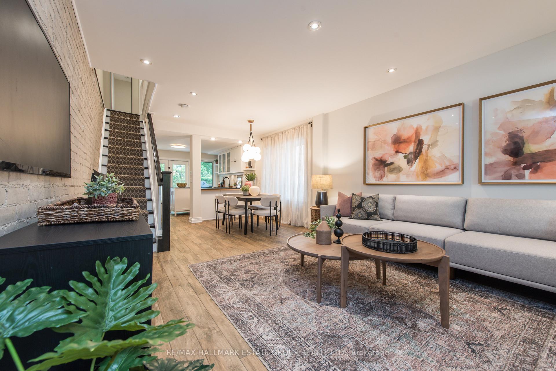 Photo 3 of 56 Oakcrest Avenue, Toronto, East End-Danforth — HOMEH