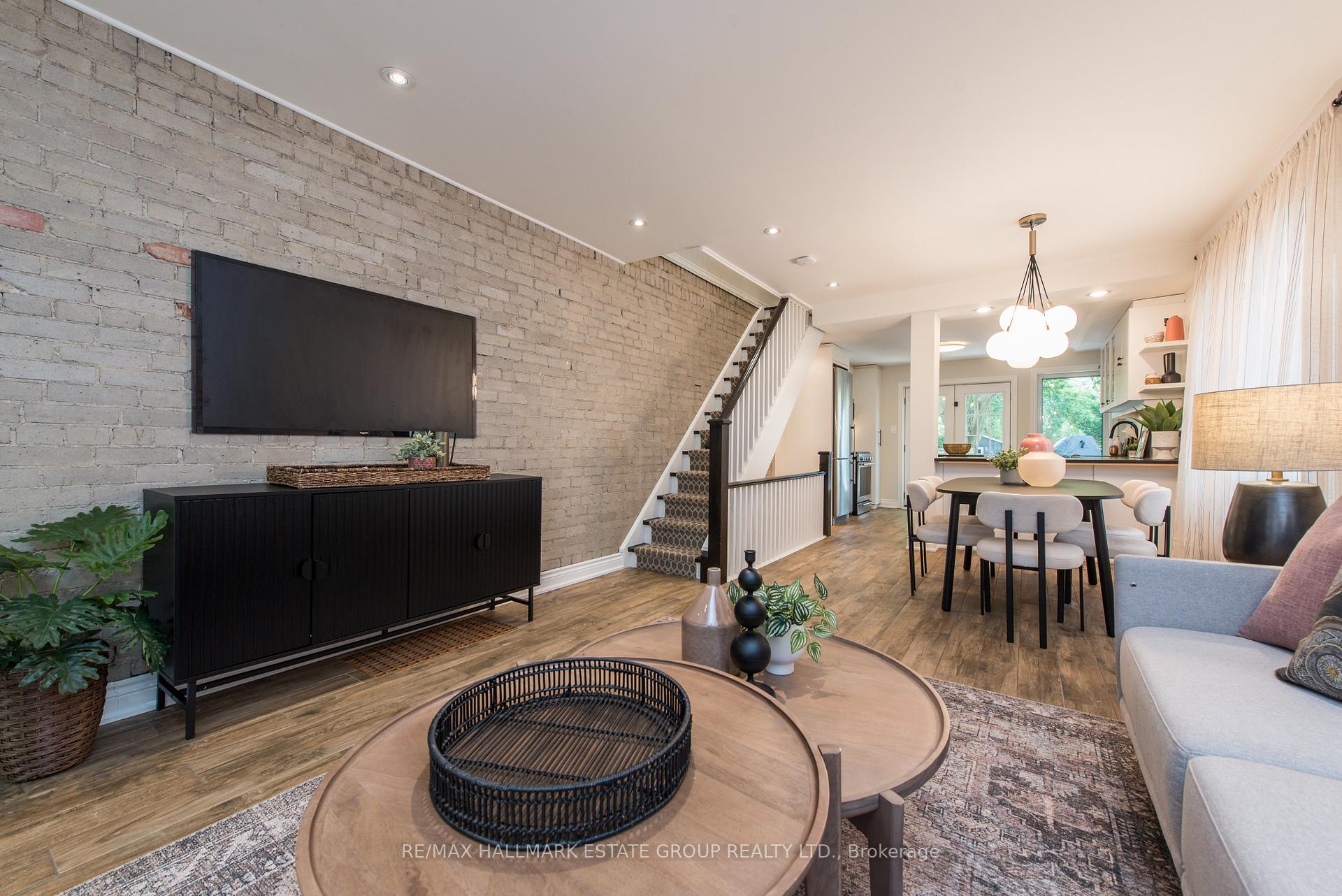 Photo 21 of 56 Oakcrest Avenue, Toronto, East End-Danforth — HOMEH