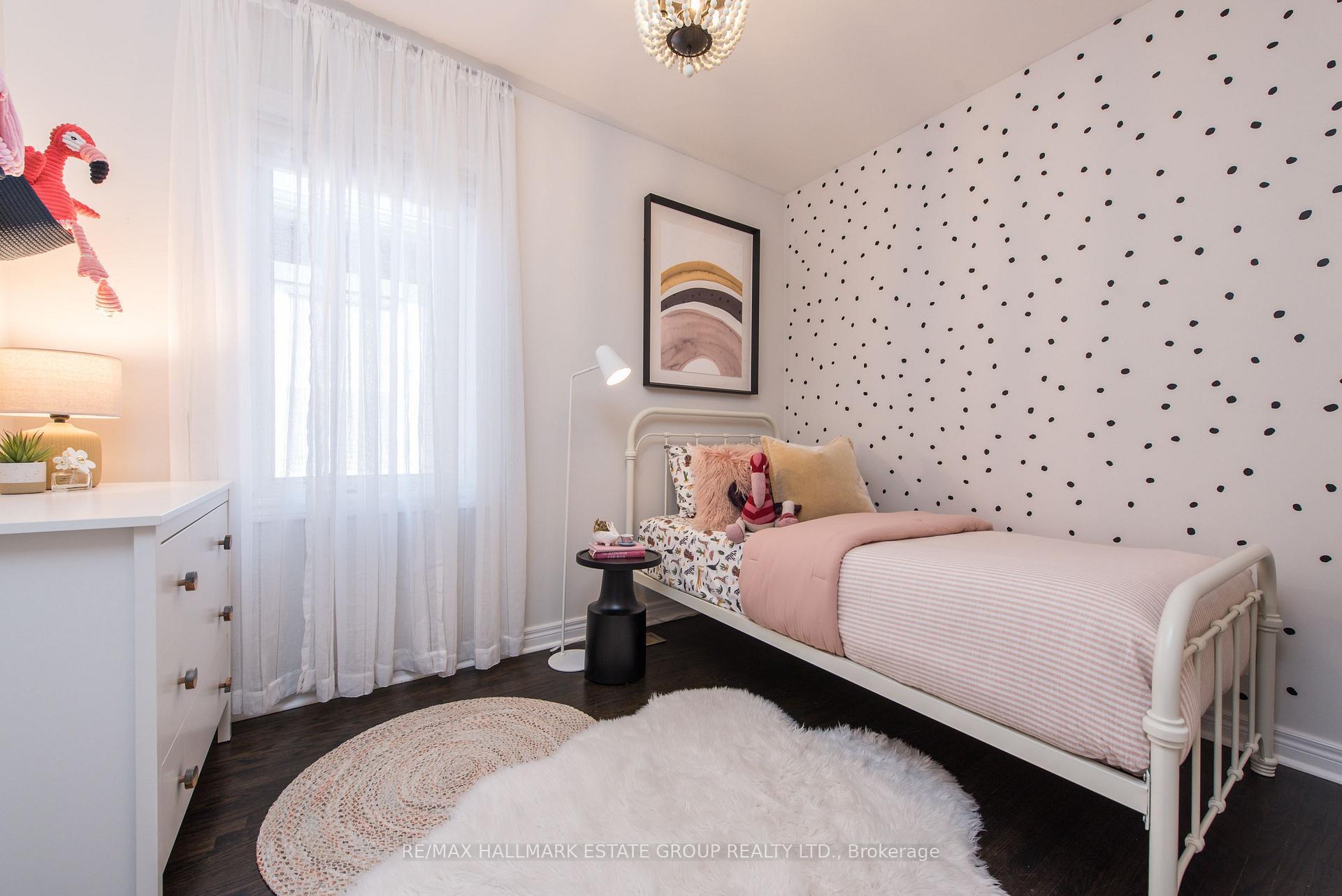 Photo 6 of 56 Oakcrest Avenue, Toronto, East End-Danforth — HOMEH