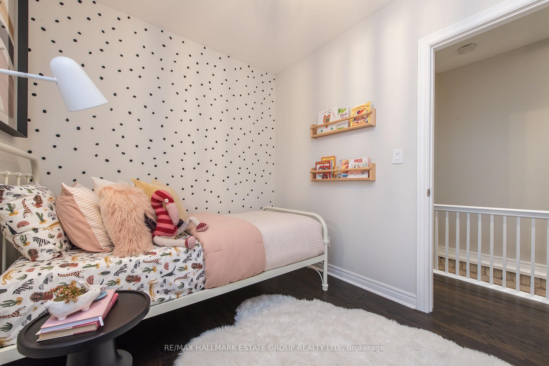 Photo 17 of 56 Oakcrest Avenue, Toronto, East End-Danforth — HOMEH