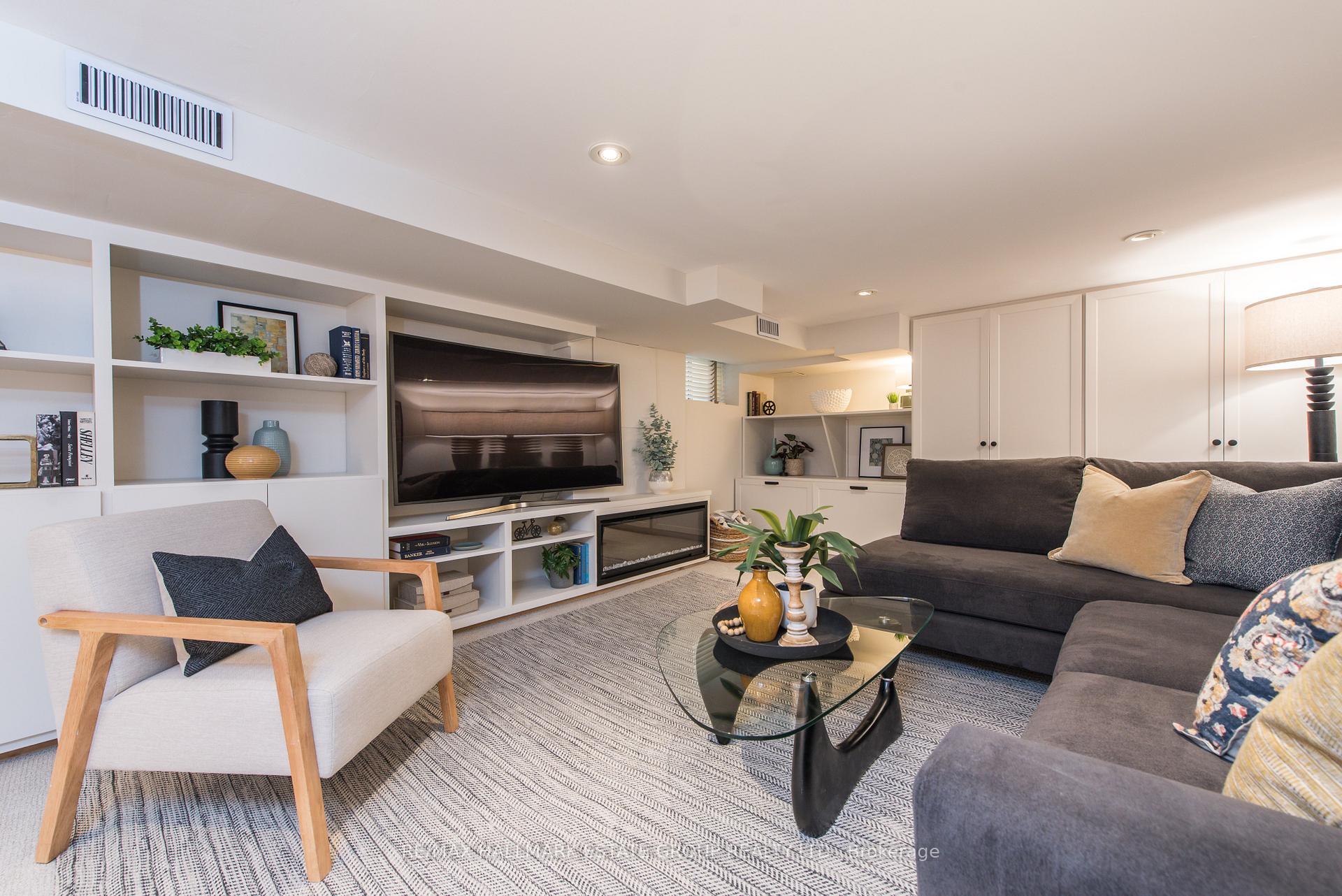 Photo 25 of 56 Oakcrest Avenue, Toronto, East End-Danforth — HOMEH