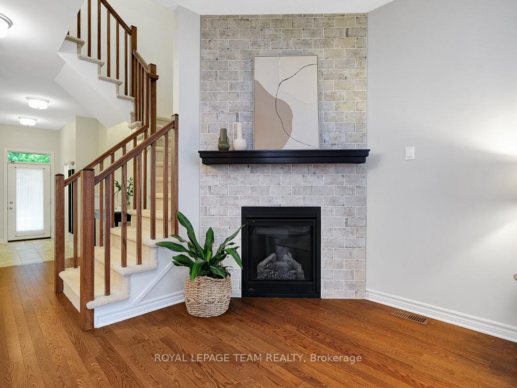 Photo 5 of 399 Warmstone Drive, Ottawa, Stittsville (North) — HOMEH