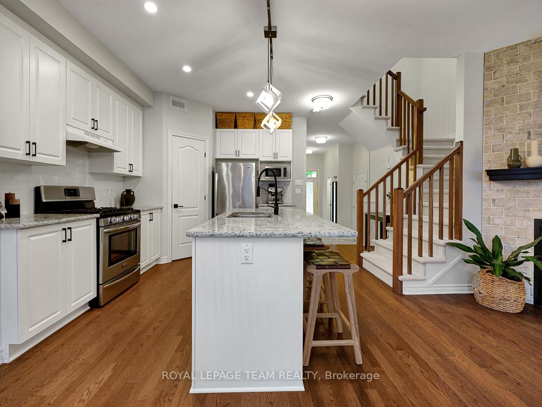 Photo 33 of 399 Warmstone Drive, Ottawa, Stittsville (North) — HOMEH