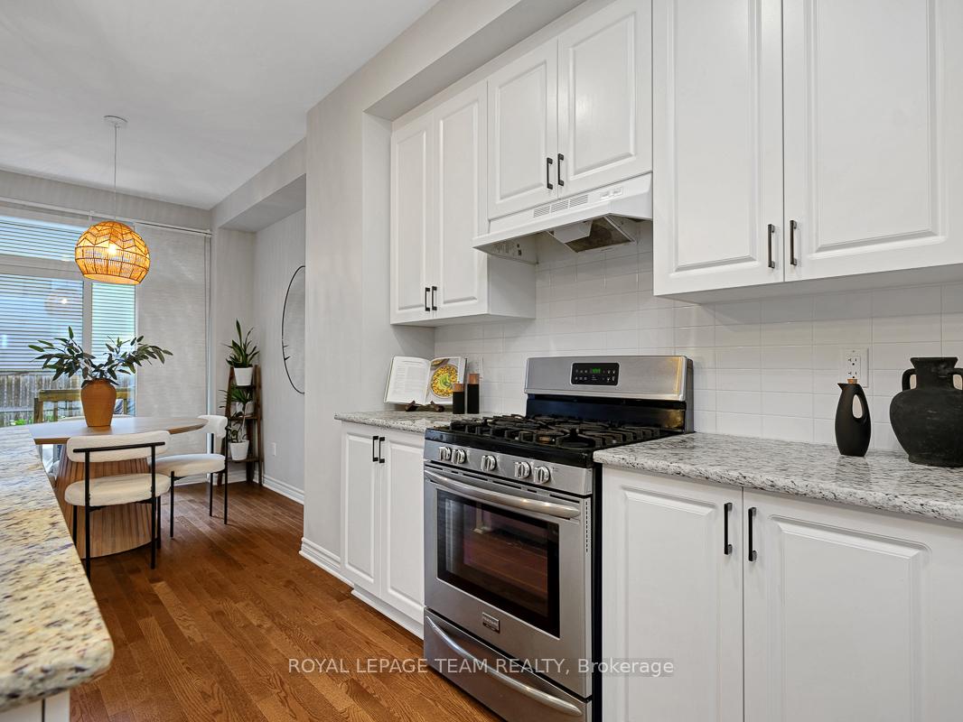 Photo 11 of 399 Warmstone Drive, Ottawa, Stittsville (North) — HOMEH