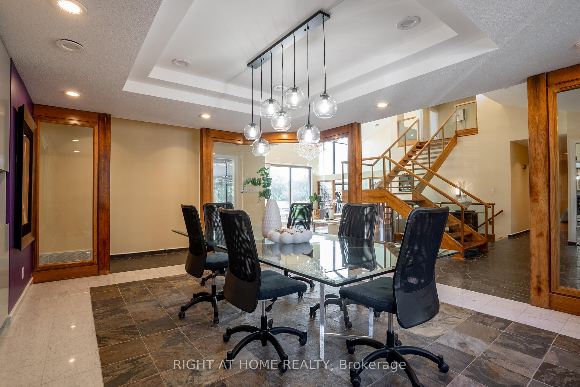 Photo 14 of 5 Burnt Tree Court, Ottawa, Cedar Hill/Orchard Estates — HOMEH