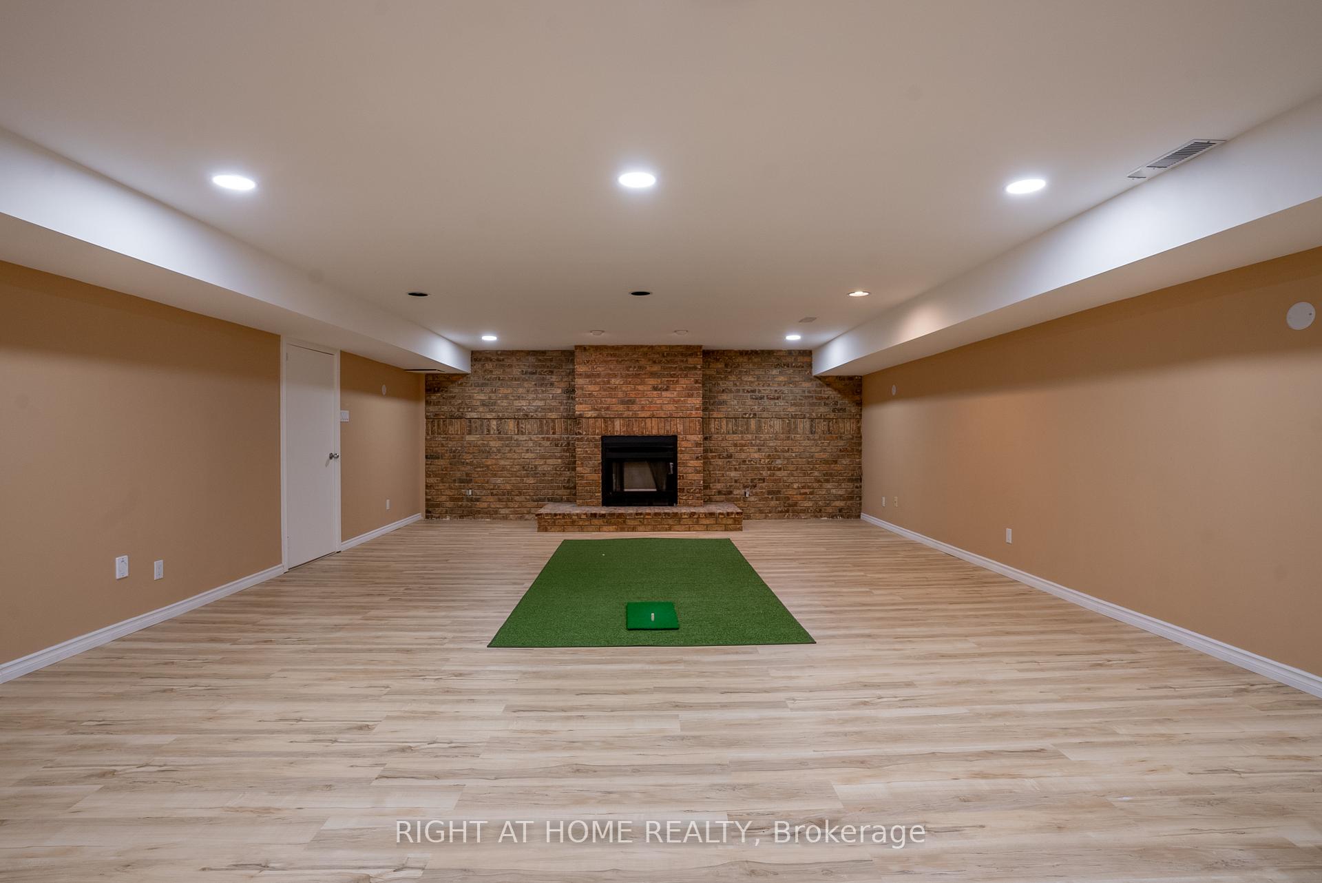 Photo 36 of 5 Burnt Tree Court, Ottawa, Cedar Hill/Orchard Estates — HOMEH