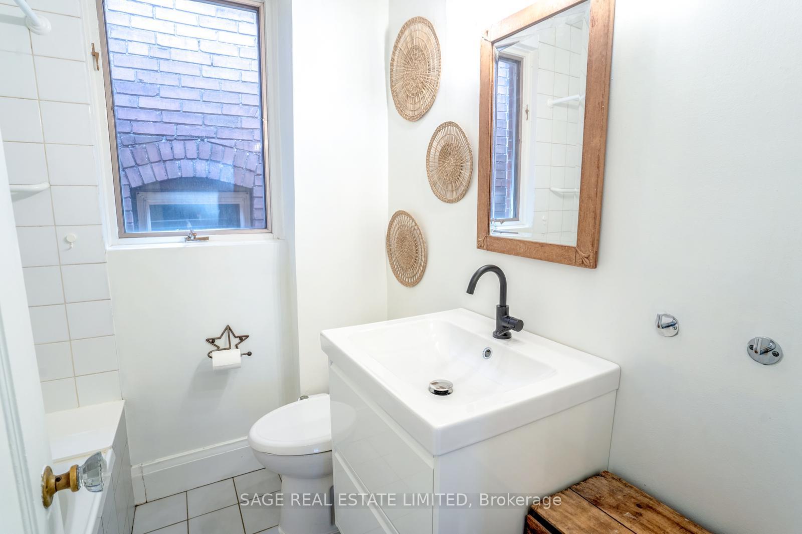 Photo 32 of 49 Melrose Avenue, Toronto, Lawrence Park North — HOMEH