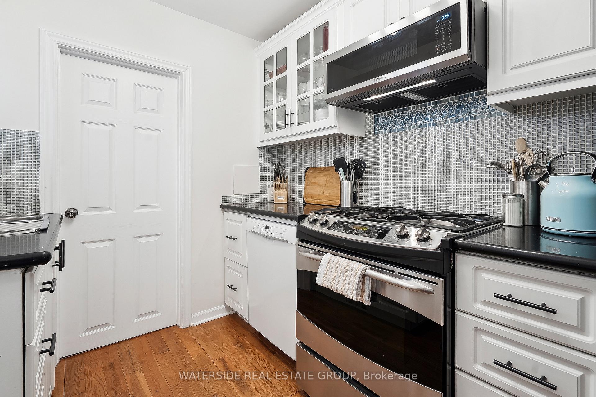 Photo 7 of 75 Ray Street N, Hamilton, Strathcona — HOMEH
