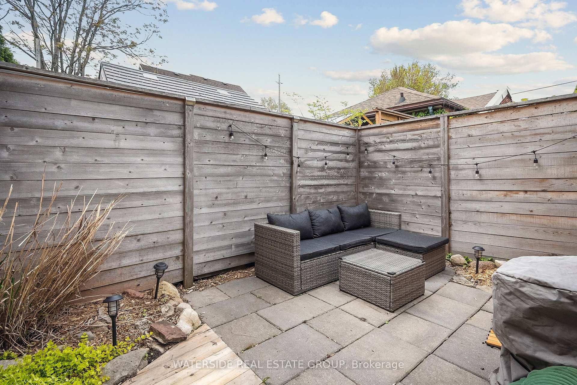 Photo 26 of 75 Ray Street N, Hamilton, Strathcona — HOMEH