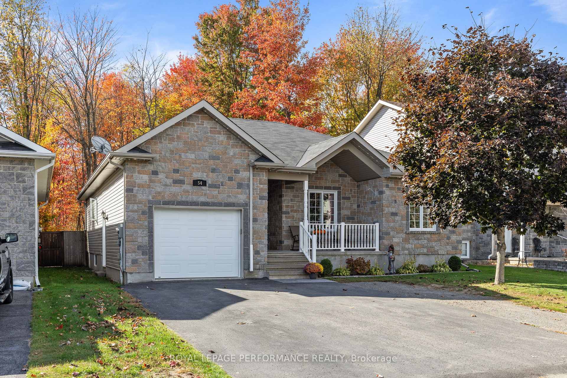 Photo 1 of 54 Giroux Street, The Nation, Limoges — HOMEH