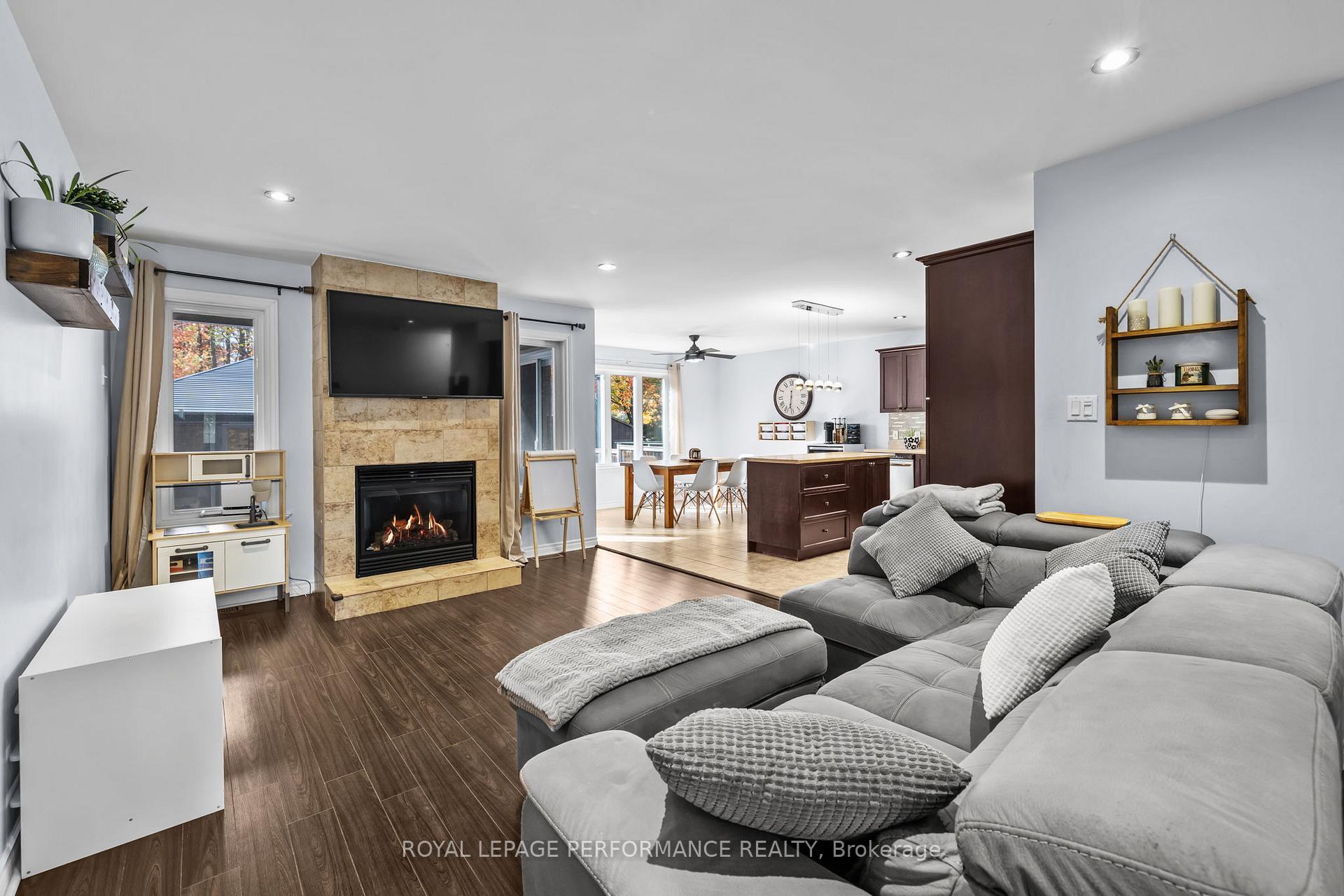 Photo 8 of 54 Giroux Street, The Nation, Limoges — HOMEH