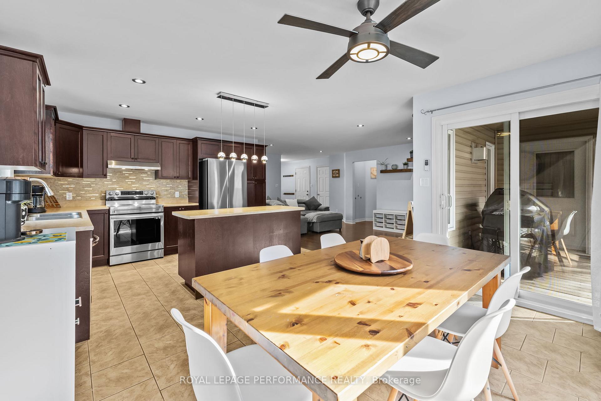 Photo 9 of 54 Giroux Street, The Nation, Limoges — HOMEH
