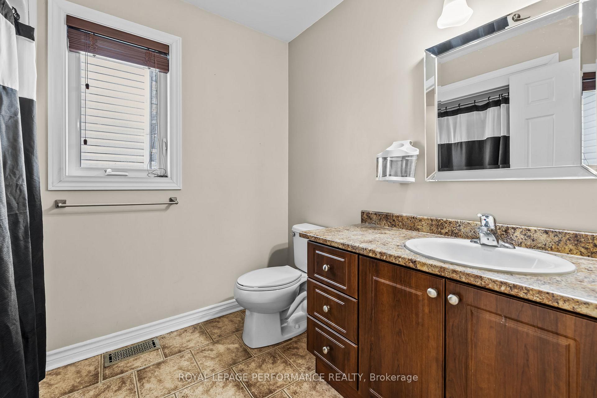Photo 11 of 54 Giroux Street, The Nation, Limoges — HOMEH