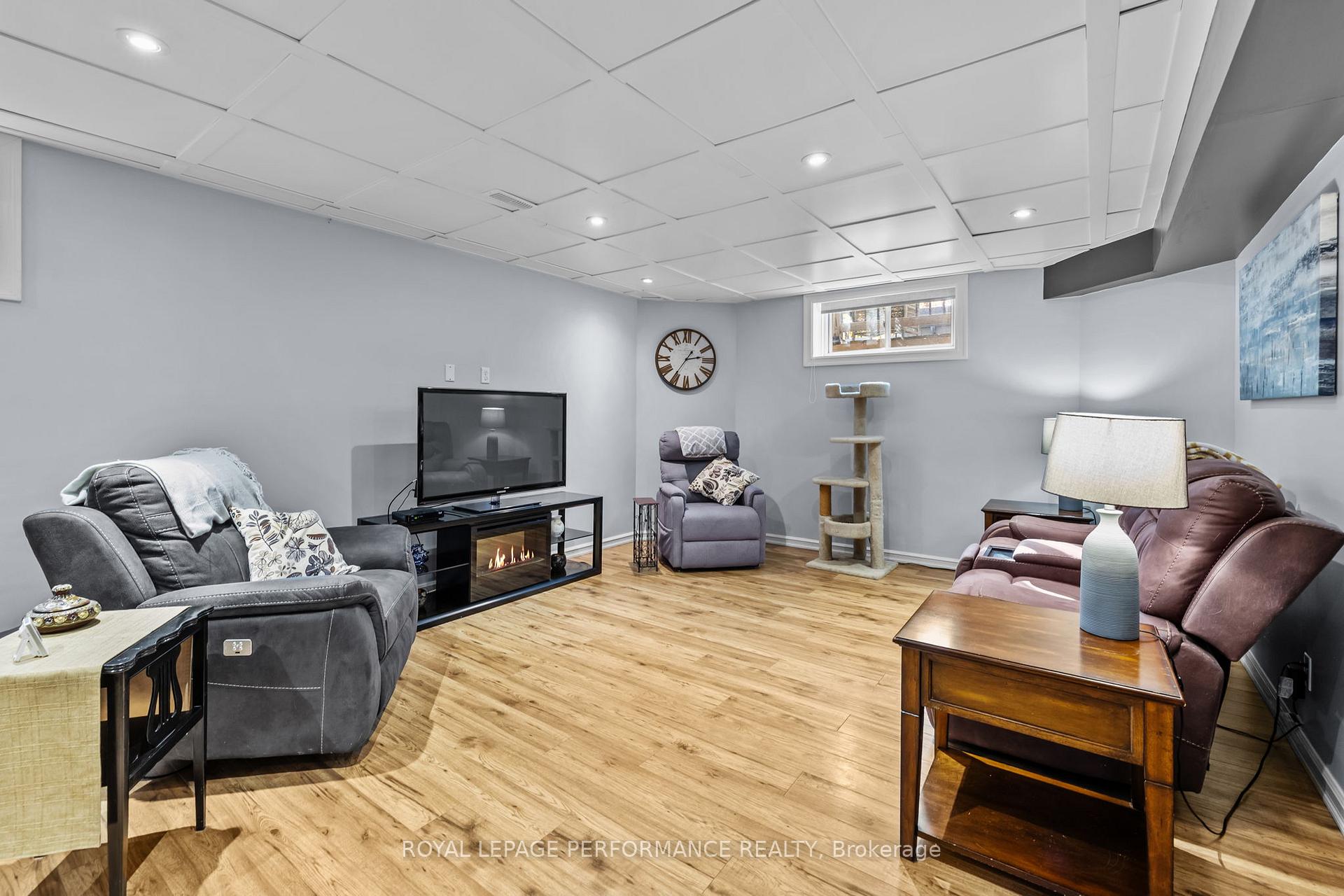 Photo 20 of 54 Giroux Street, The Nation, Limoges — HOMEH