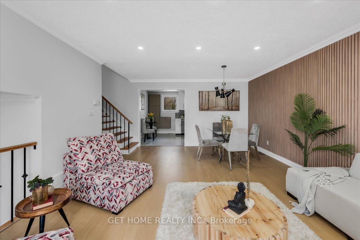 Photo 5 of 1880 Earlwood Drive, Cambridge — HOMEH