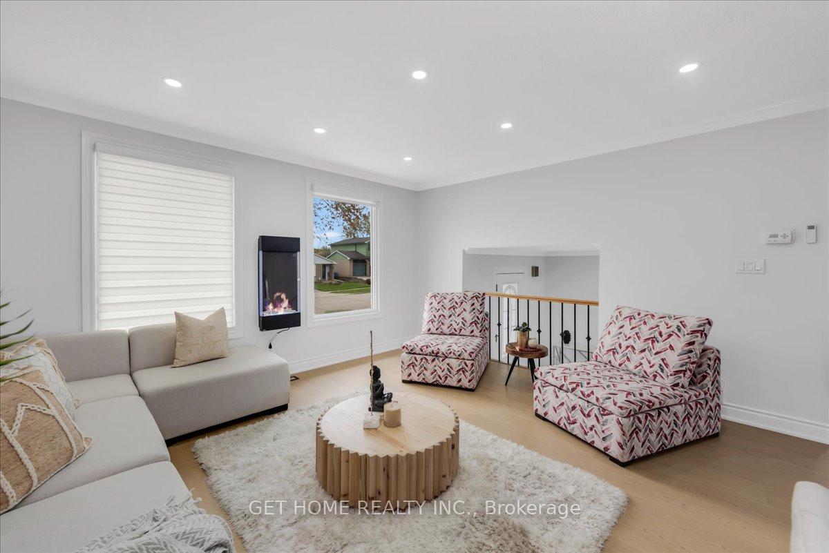 Photo 7 of 1880 Earlwood Drive, Cambridge — HOMEH