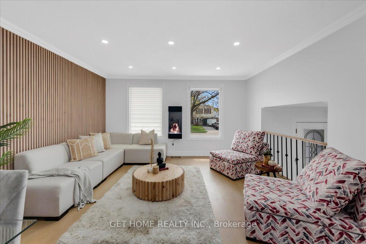 Photo 4 of 1880 Earlwood Drive, Cambridge — HOMEH