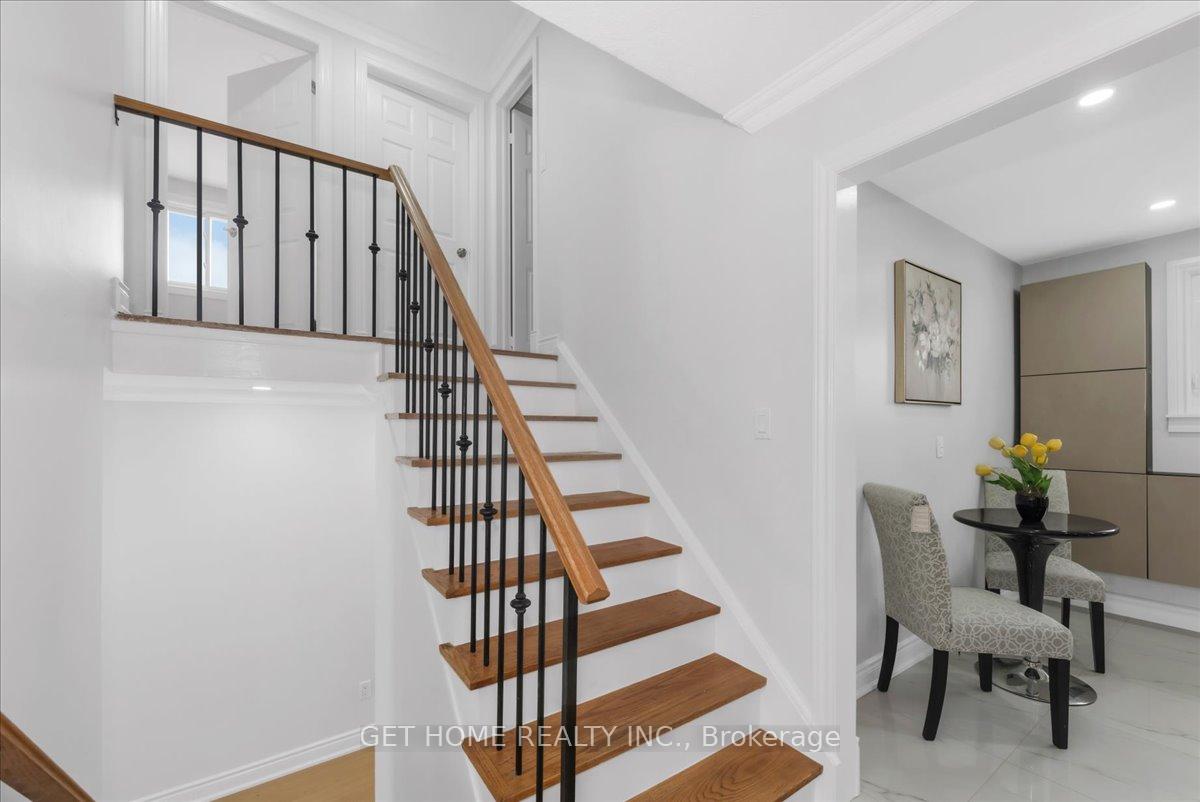 Photo 18 of 1880 Earlwood Drive, Cambridge — HOMEH