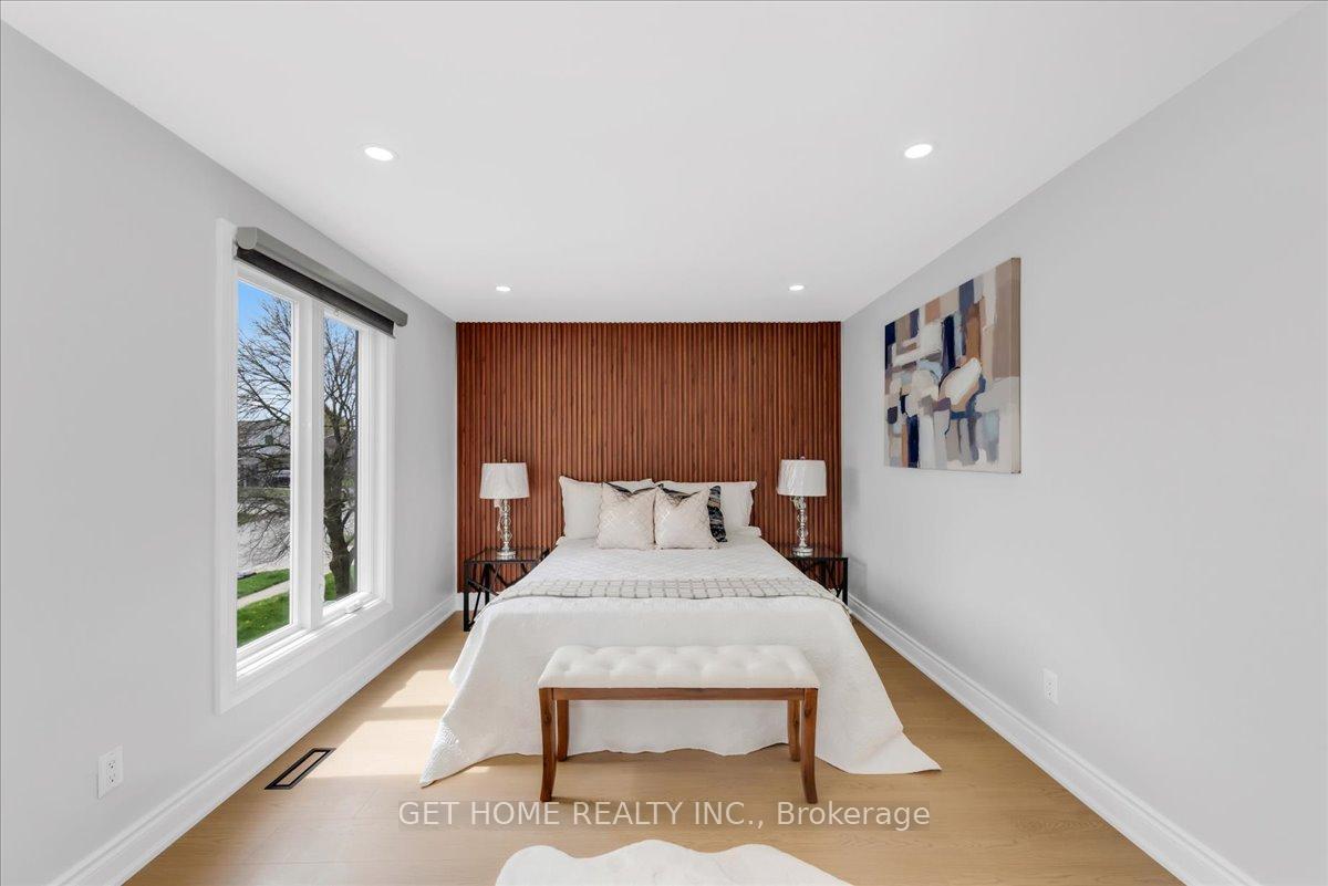 Photo 23 of 1880 Earlwood Drive, Cambridge — HOMEH