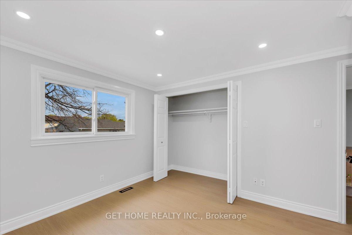 Photo 31 of 1880 Earlwood Drive, Cambridge — HOMEH