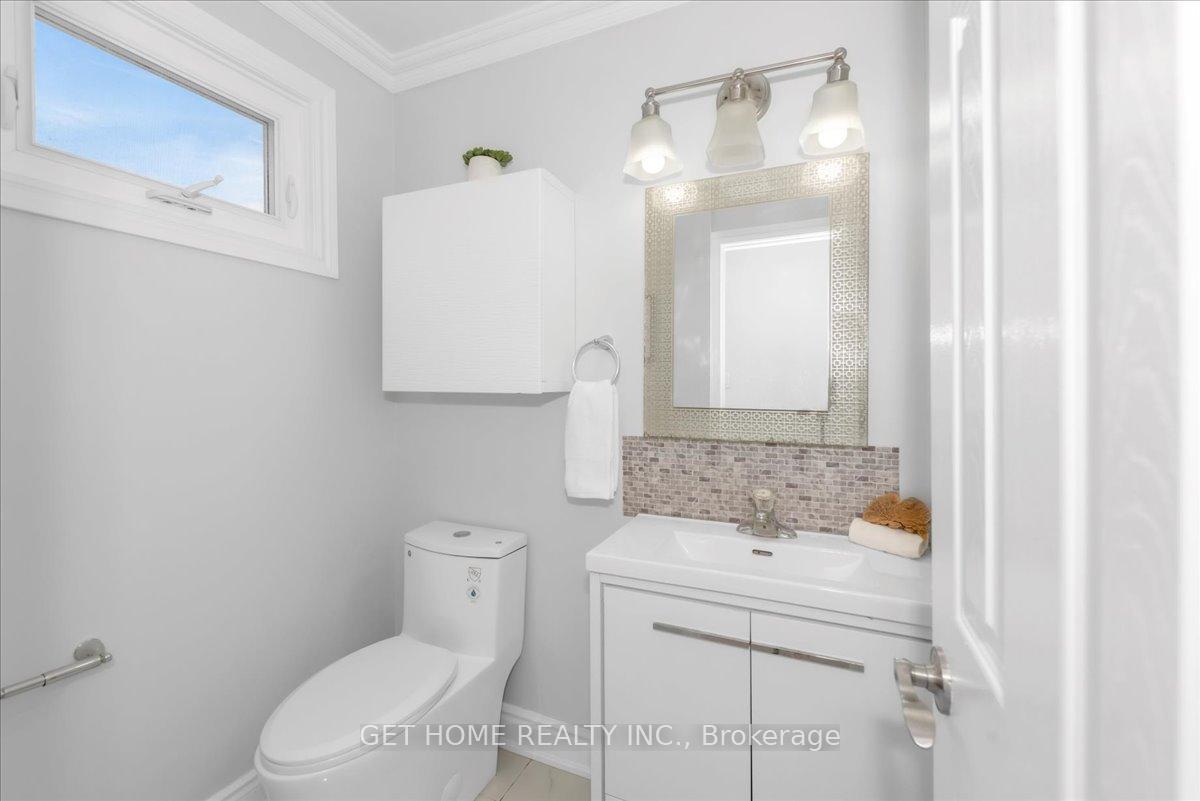 Photo 38 of 1880 Earlwood Drive, Cambridge — HOMEH