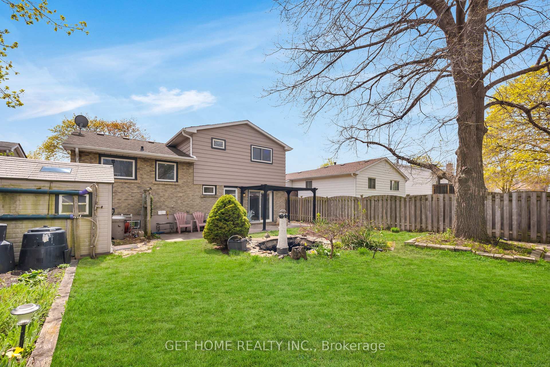 Photo 47 of 1880 Earlwood Drive, Cambridge — HOMEH