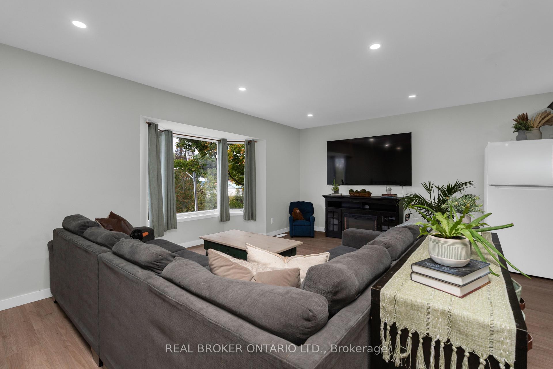 Photo 24 of 313 Syples Street, Armour — HOMEH