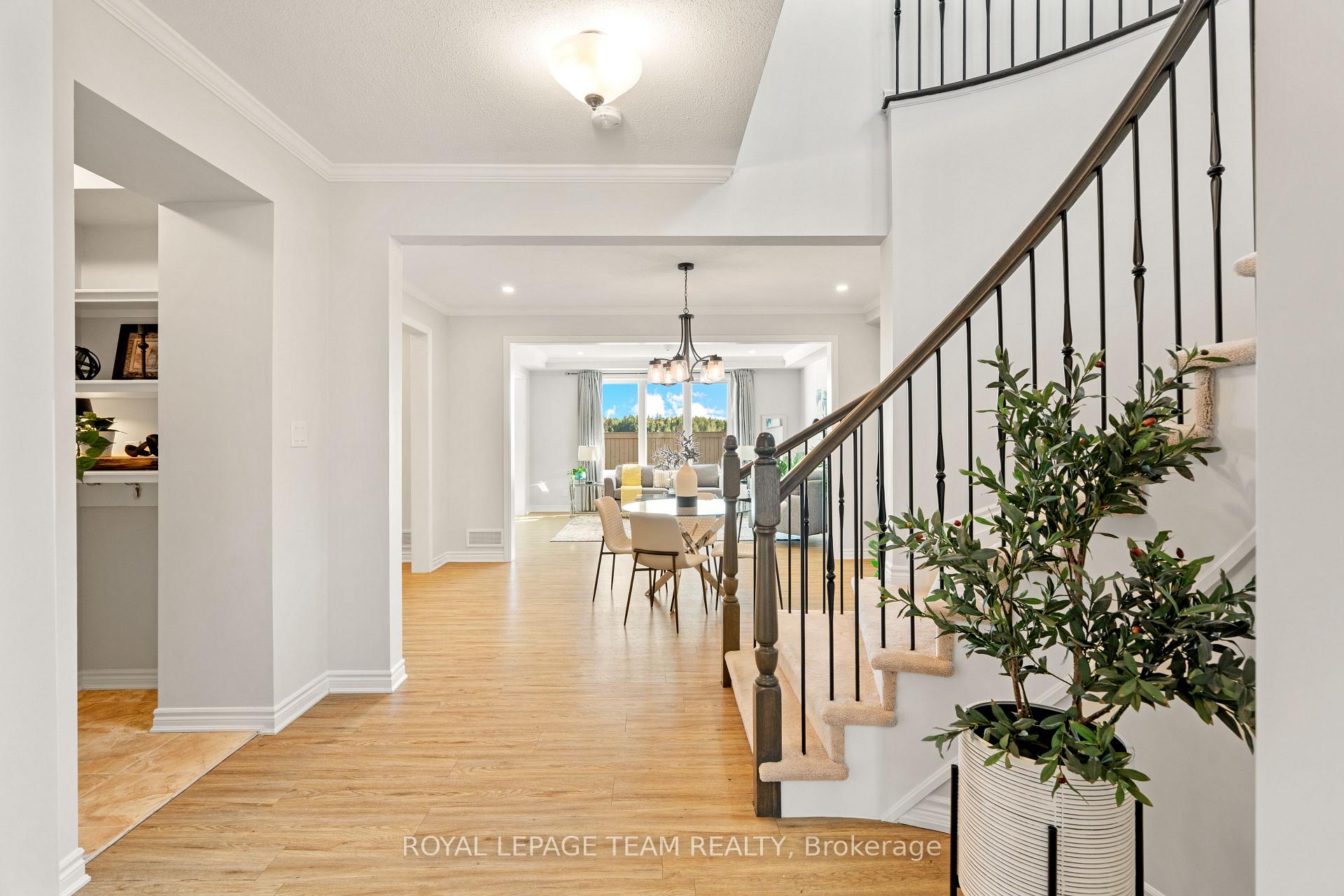 Photo 7 of 303 Sweetclover Way, Ottawa, Avalon West — HOMEH