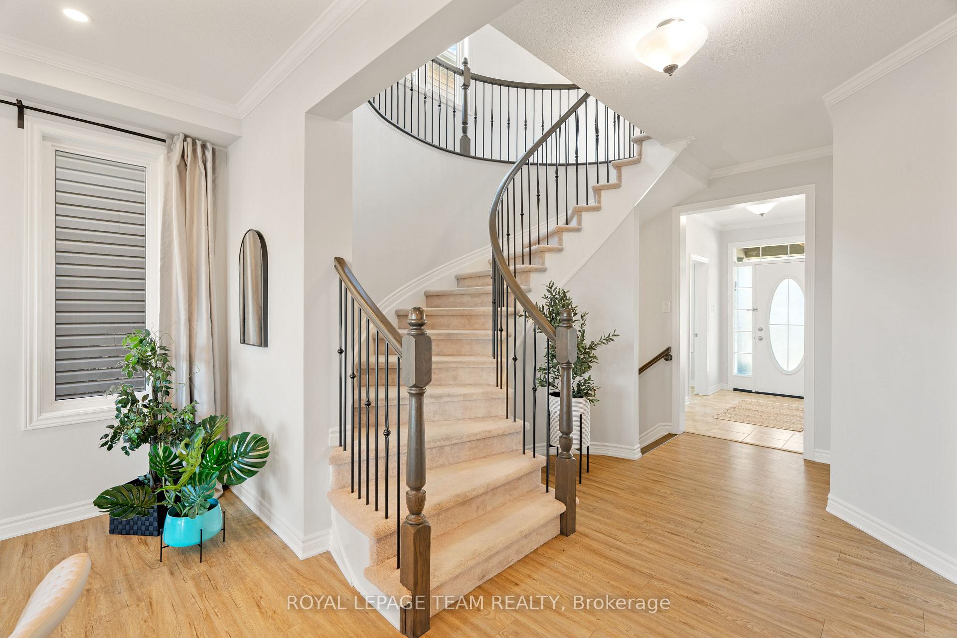 Photo 12 of 303 Sweetclover Way, Ottawa, Avalon West — HOMEH