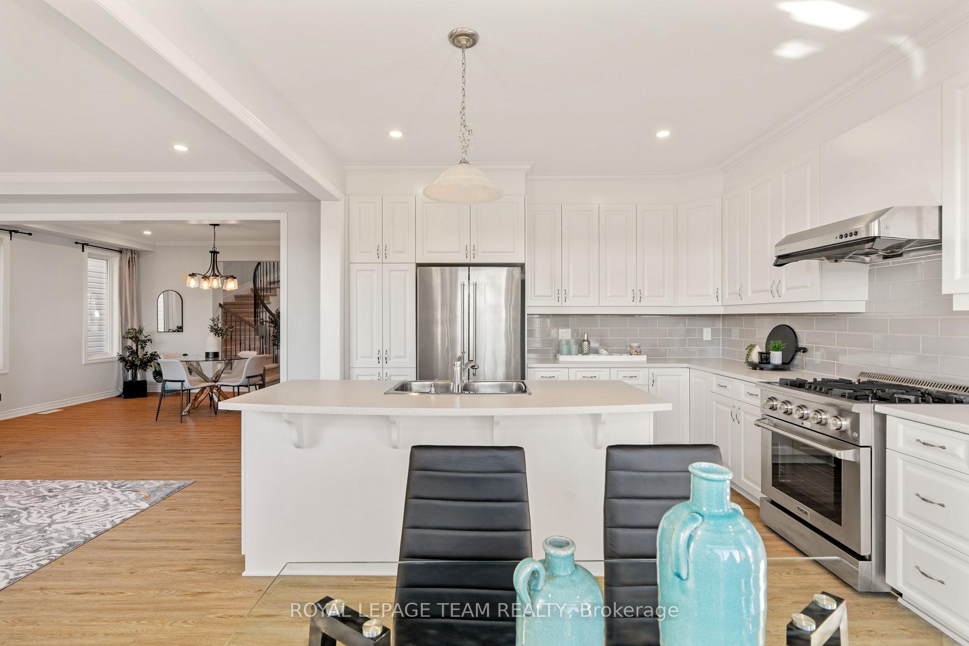 Photo 10 of 303 Sweetclover Way, Ottawa, Avalon West — HOMEH