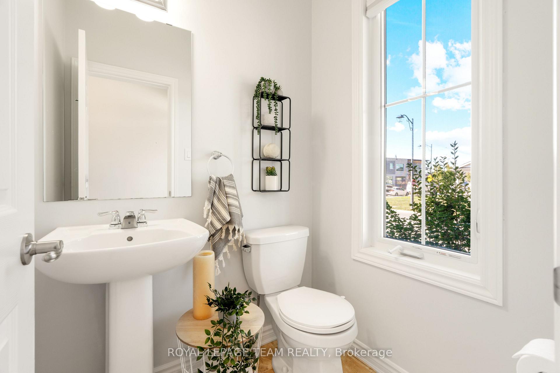 Photo 11 of 303 Sweetclover Way, Ottawa, Avalon West — HOMEH