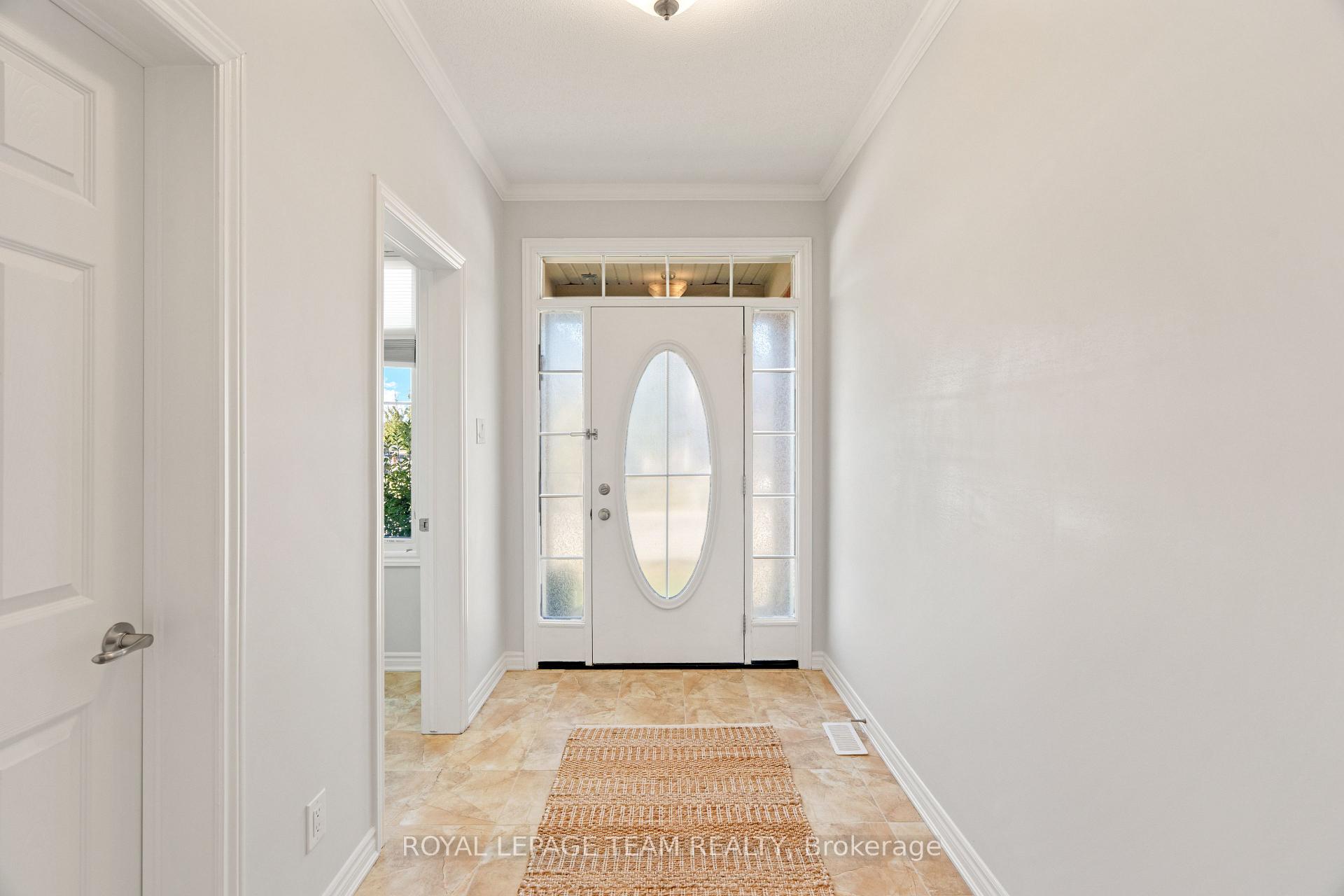 Photo 40 of 303 Sweetclover Way, Ottawa, Avalon West — HOMEH