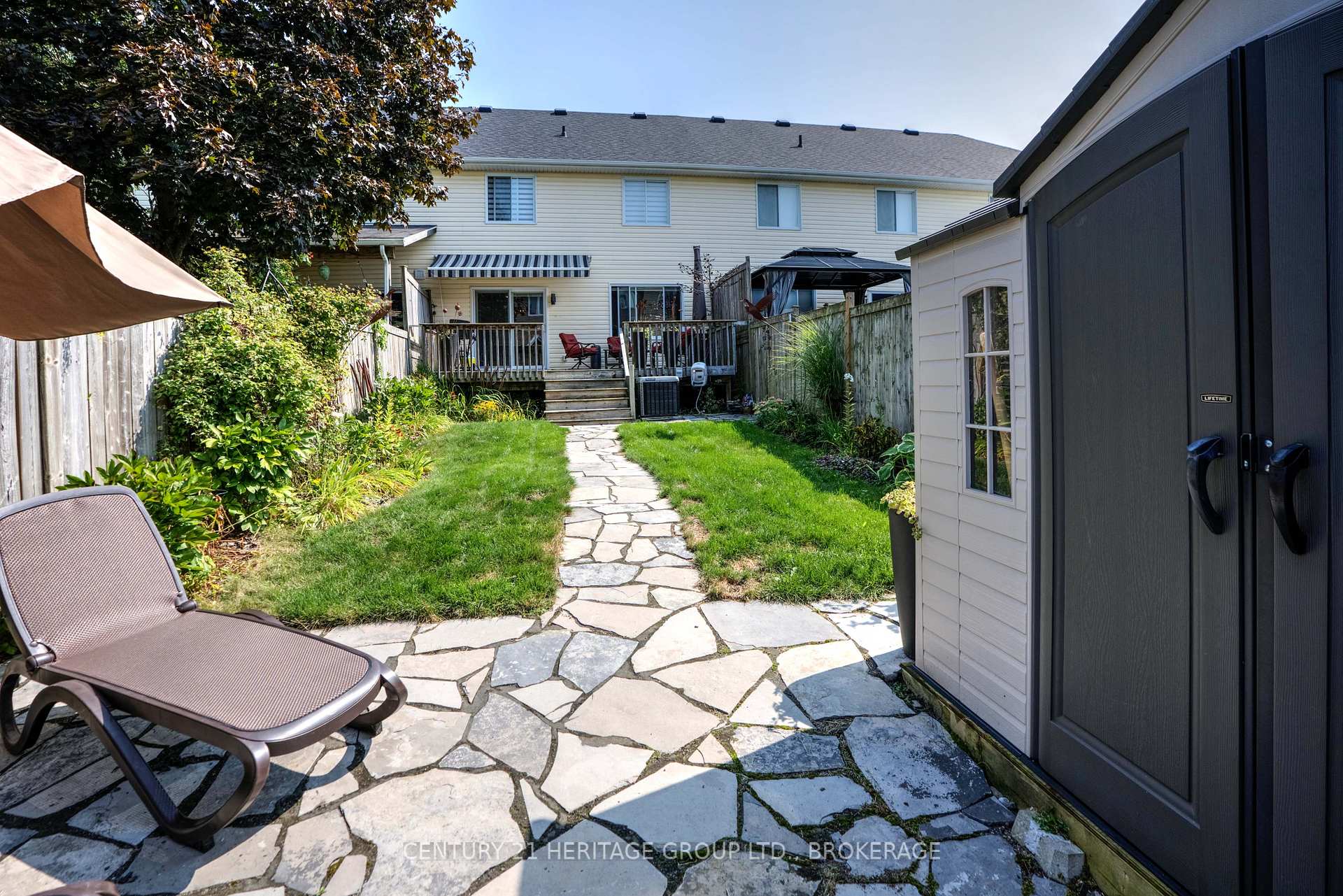 Photo 4 of 244 River Street, Gananoque — HOMEH