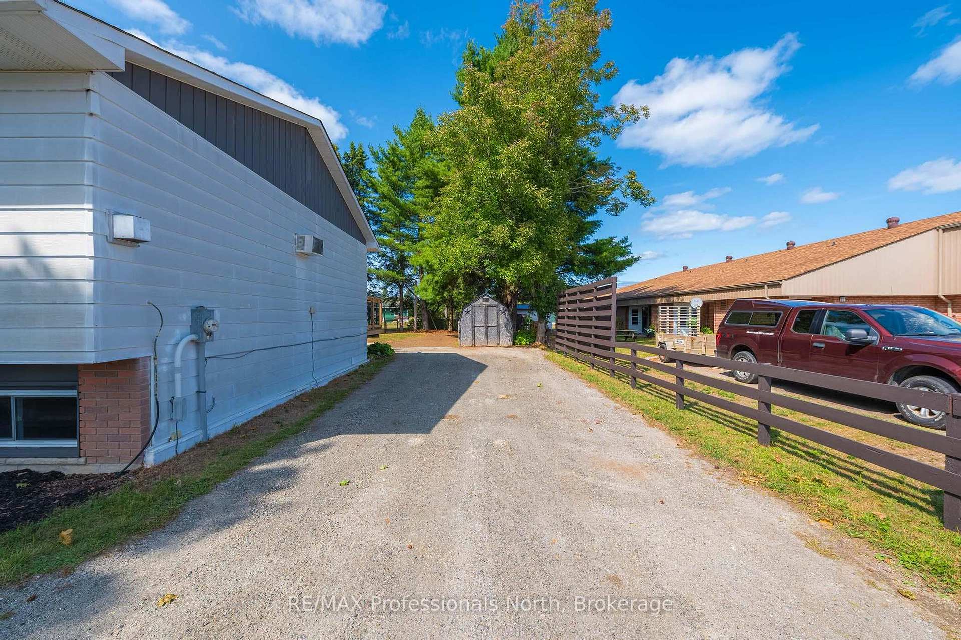 Photo 7 of 26 Prentice Street, Minden Hills, Minden — HOMEH