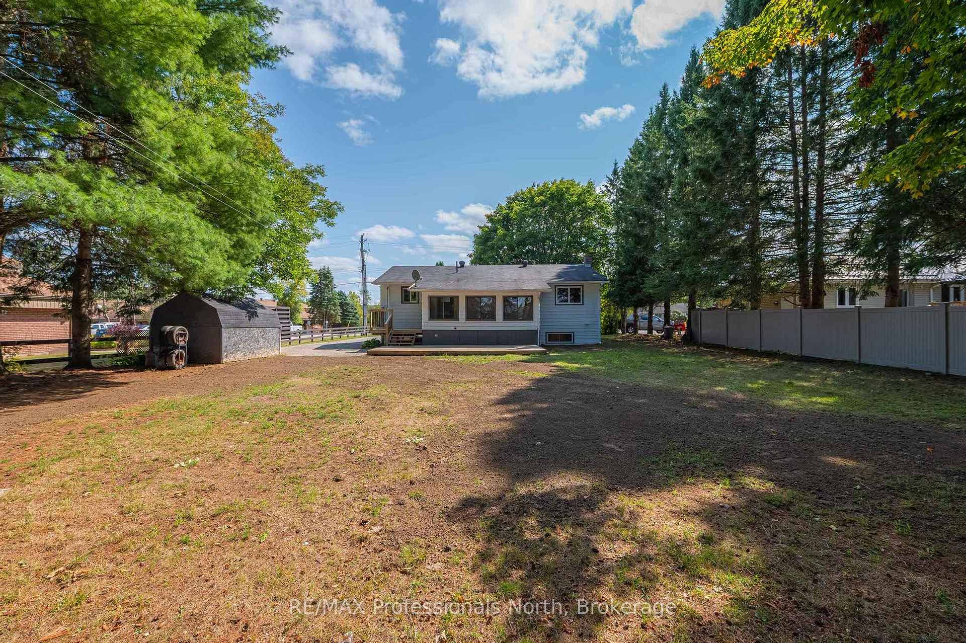 Photo 2 of 26 Prentice Street, Minden Hills, Minden — HOMEH