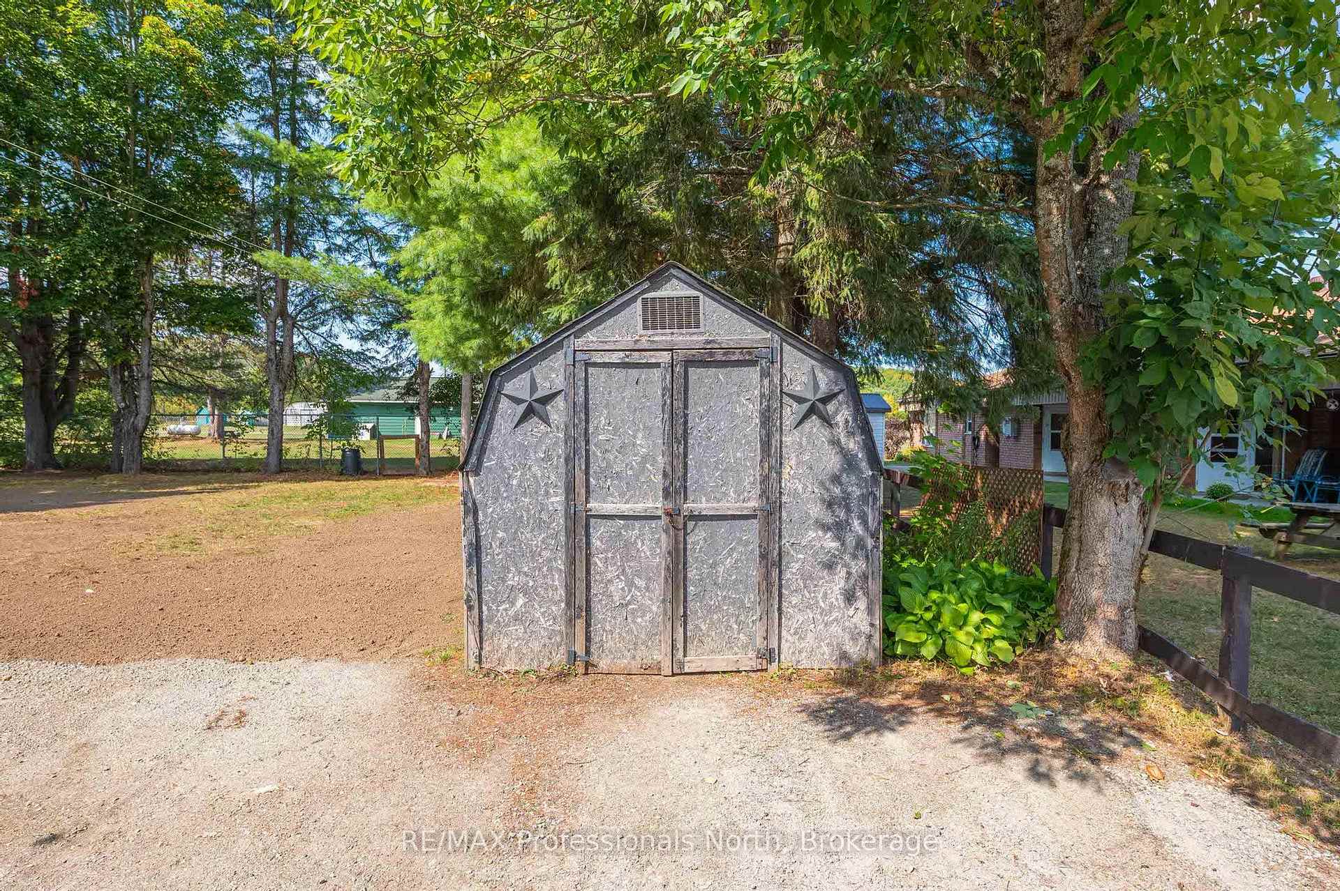 Photo 13 of 26 Prentice Street, Minden Hills, Minden — HOMEH