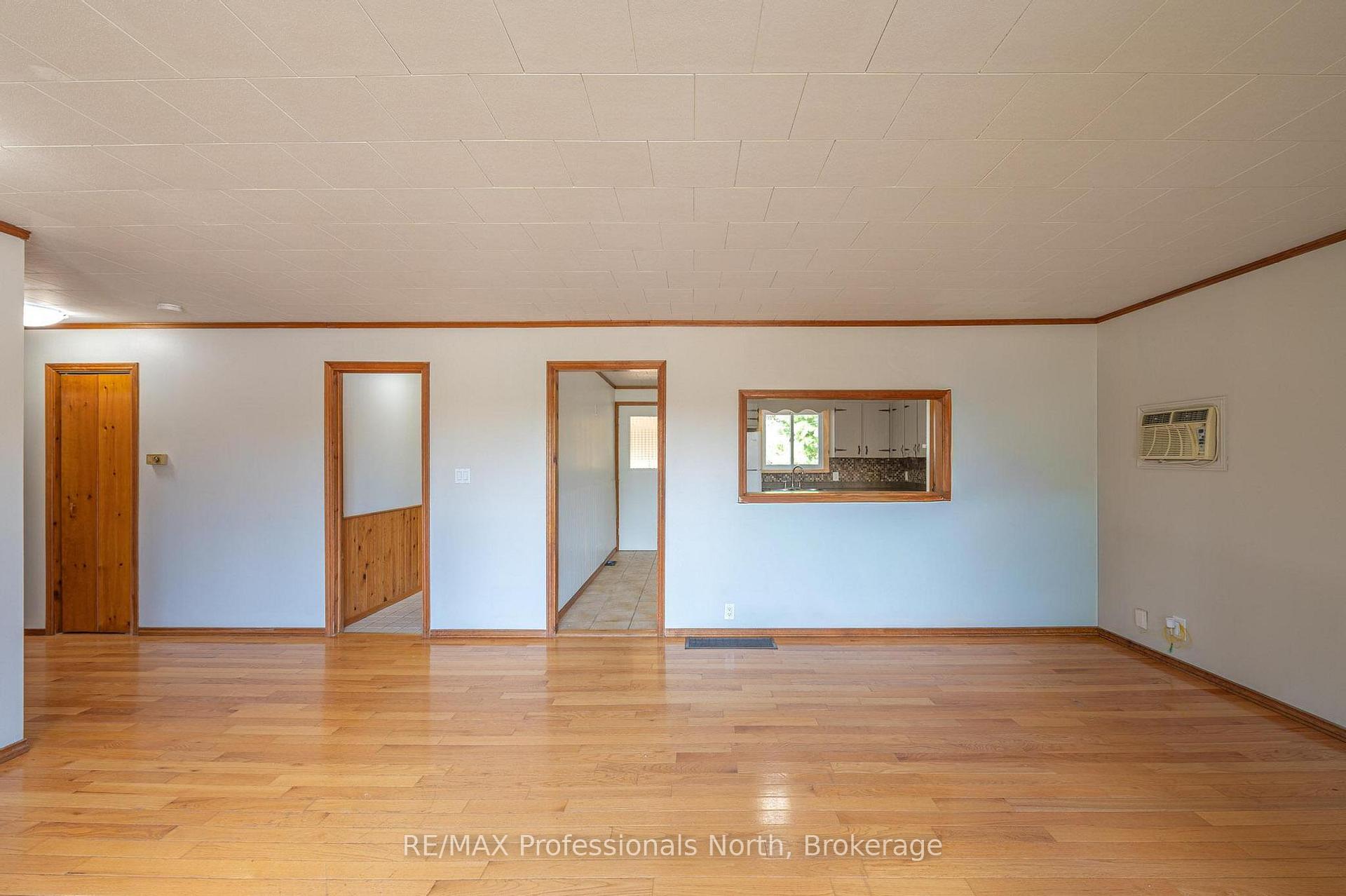 Photo 36 of 26 Prentice Street, Minden Hills, Minden — HOMEH