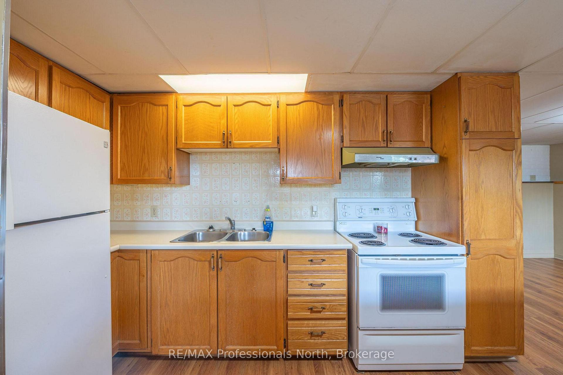 Photo 43 of 26 Prentice Street, Minden Hills, Minden — HOMEH