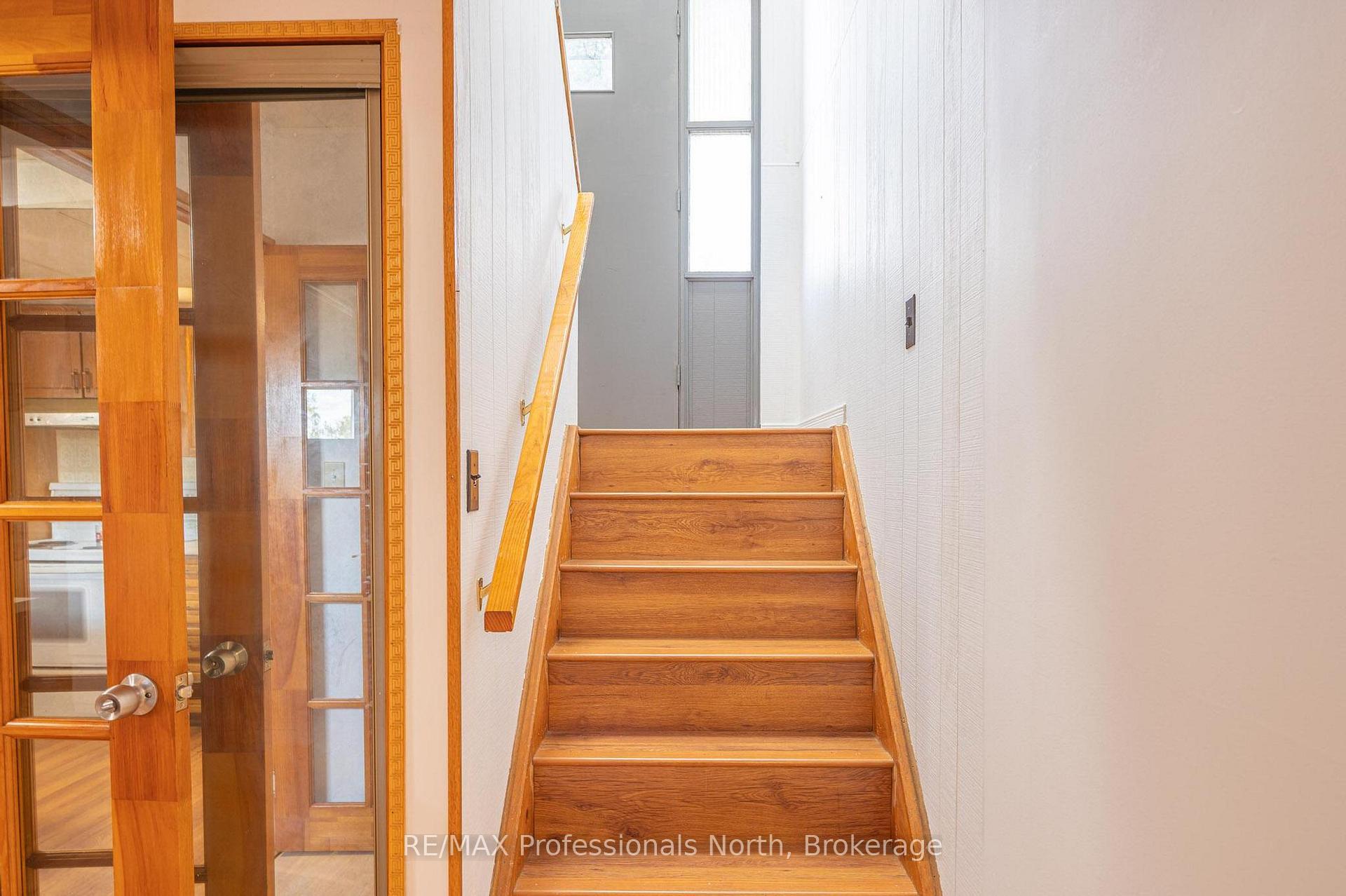 Photo 24 of 26 Prentice Street, Minden Hills, Minden — HOMEH