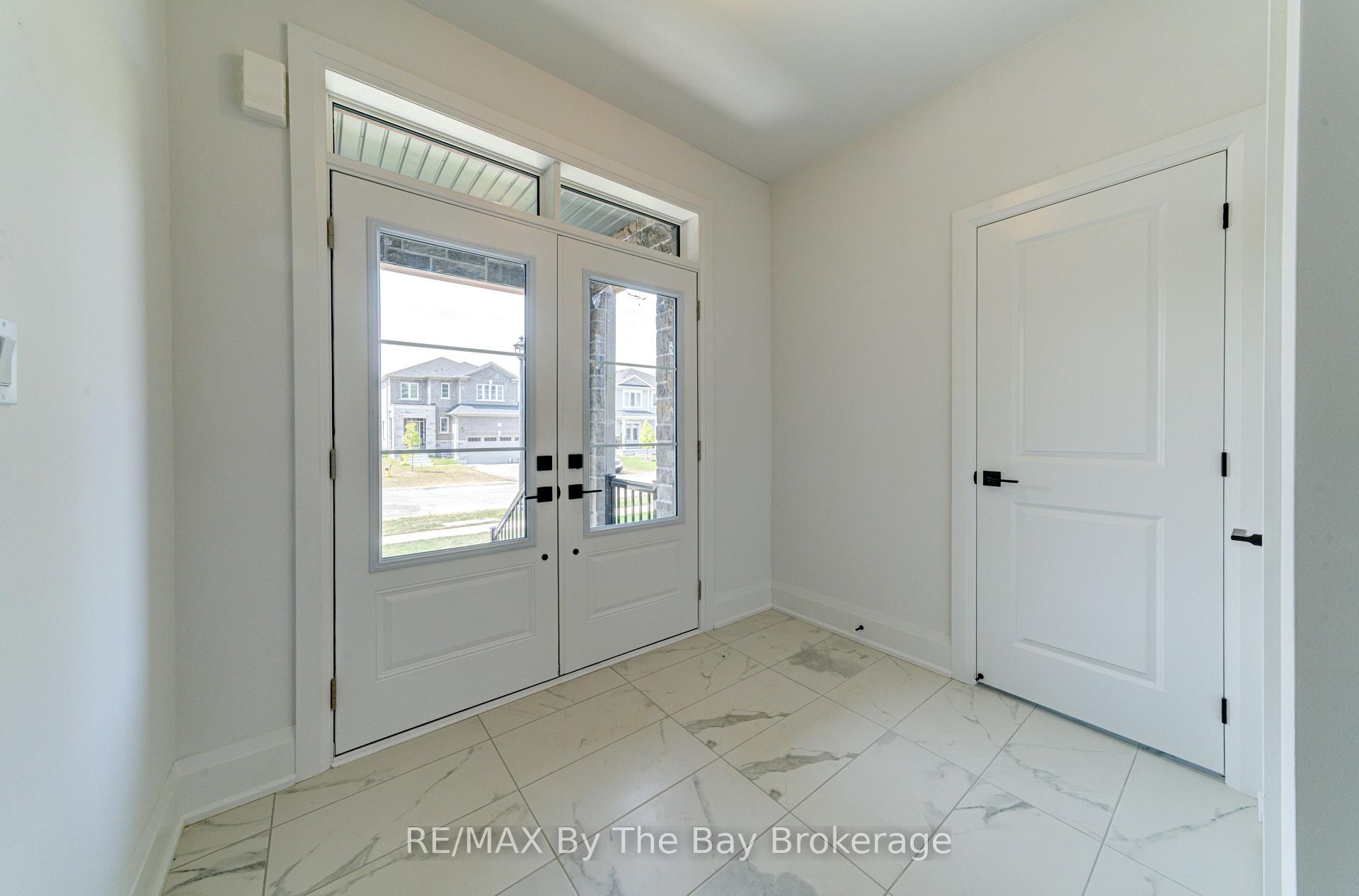 Photo 2 of 13 Emerald Street, Wasaga Beach — HOMEH