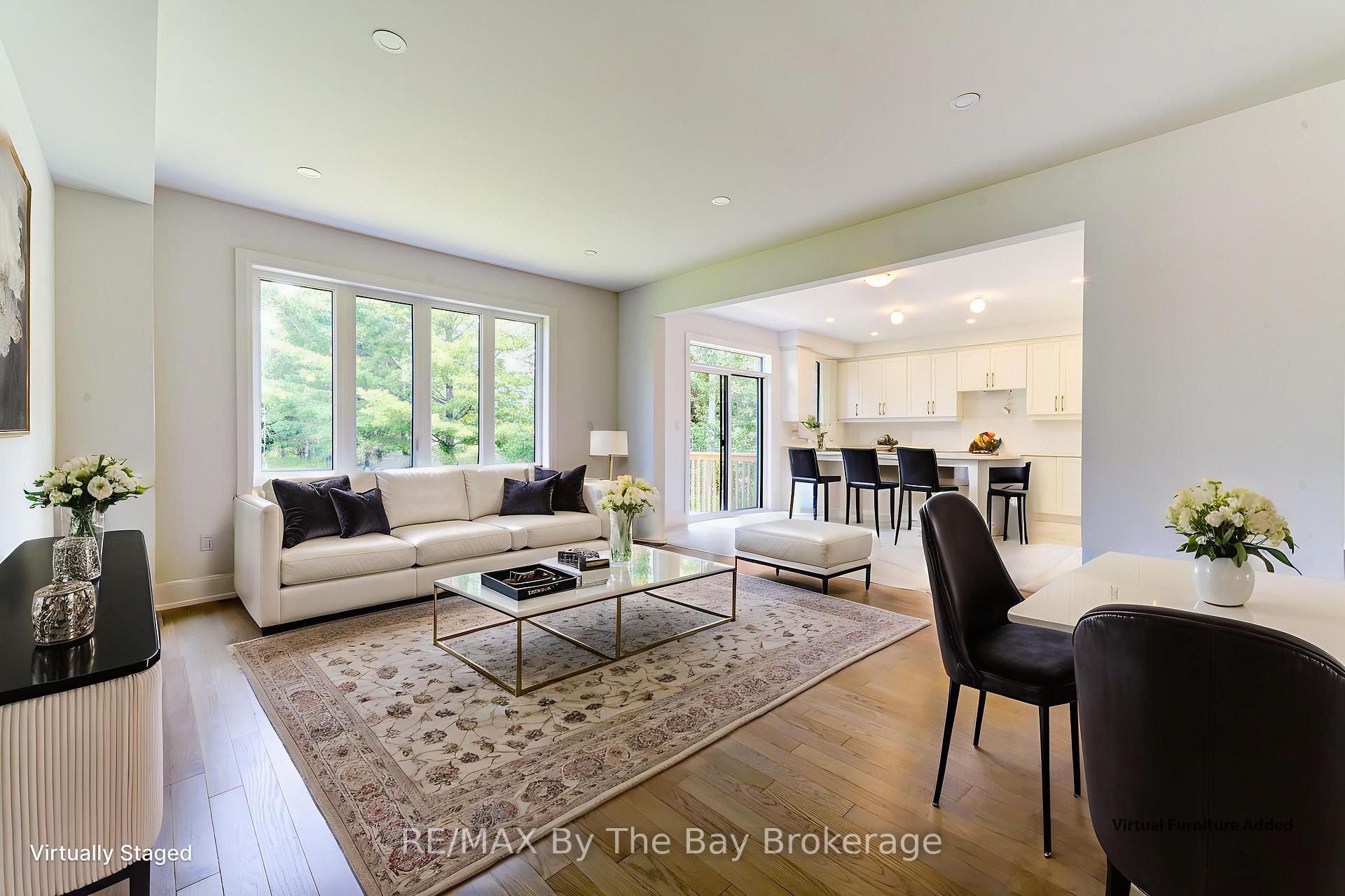 Photo 5 of 13 Emerald Street, Wasaga Beach — HOMEH
