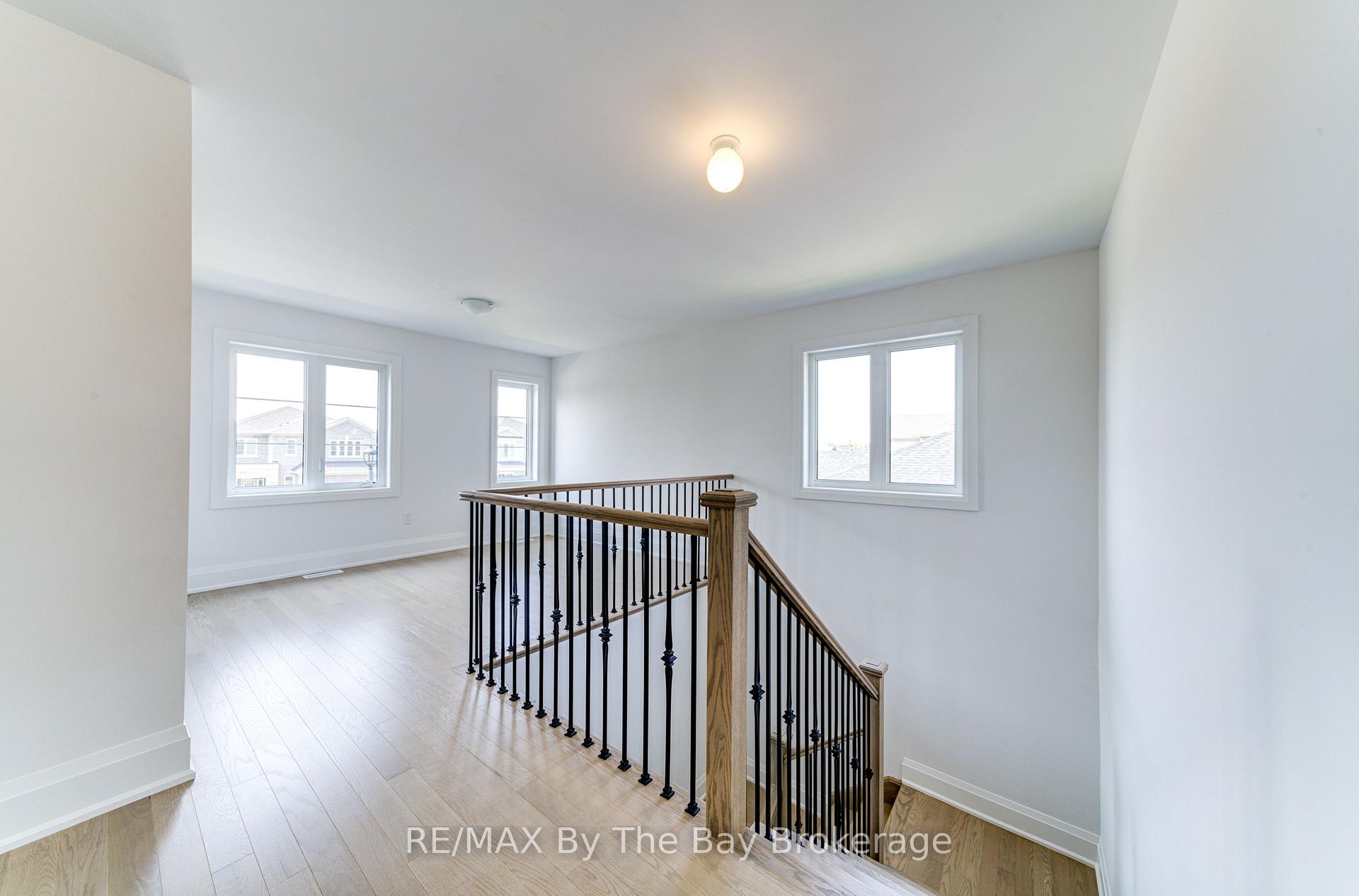 Photo 15 of 13 Emerald Street, Wasaga Beach — HOMEH