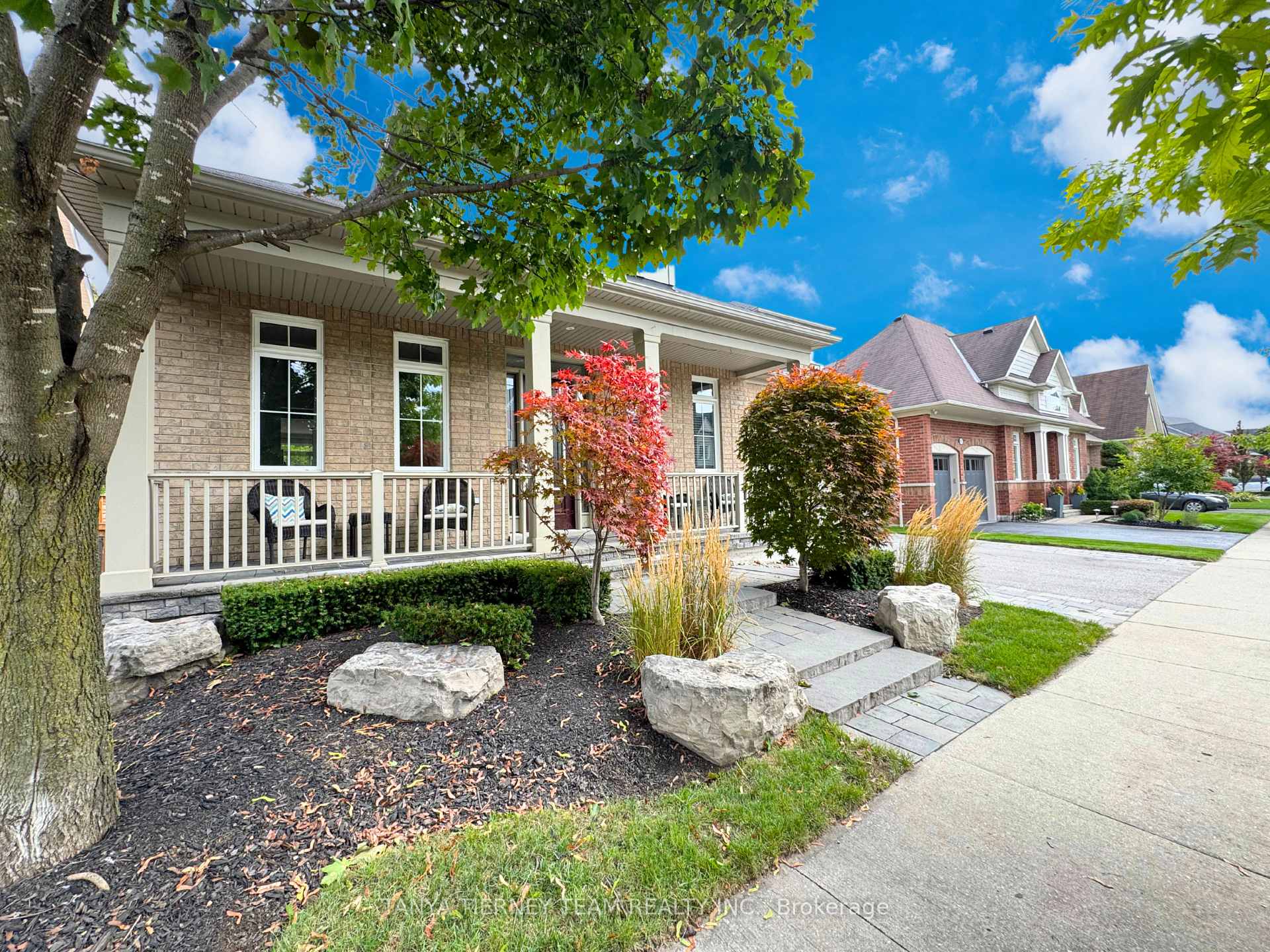 Photo 11 of 49 Montana Crescent, Whitby, Brooklin — HOMEH