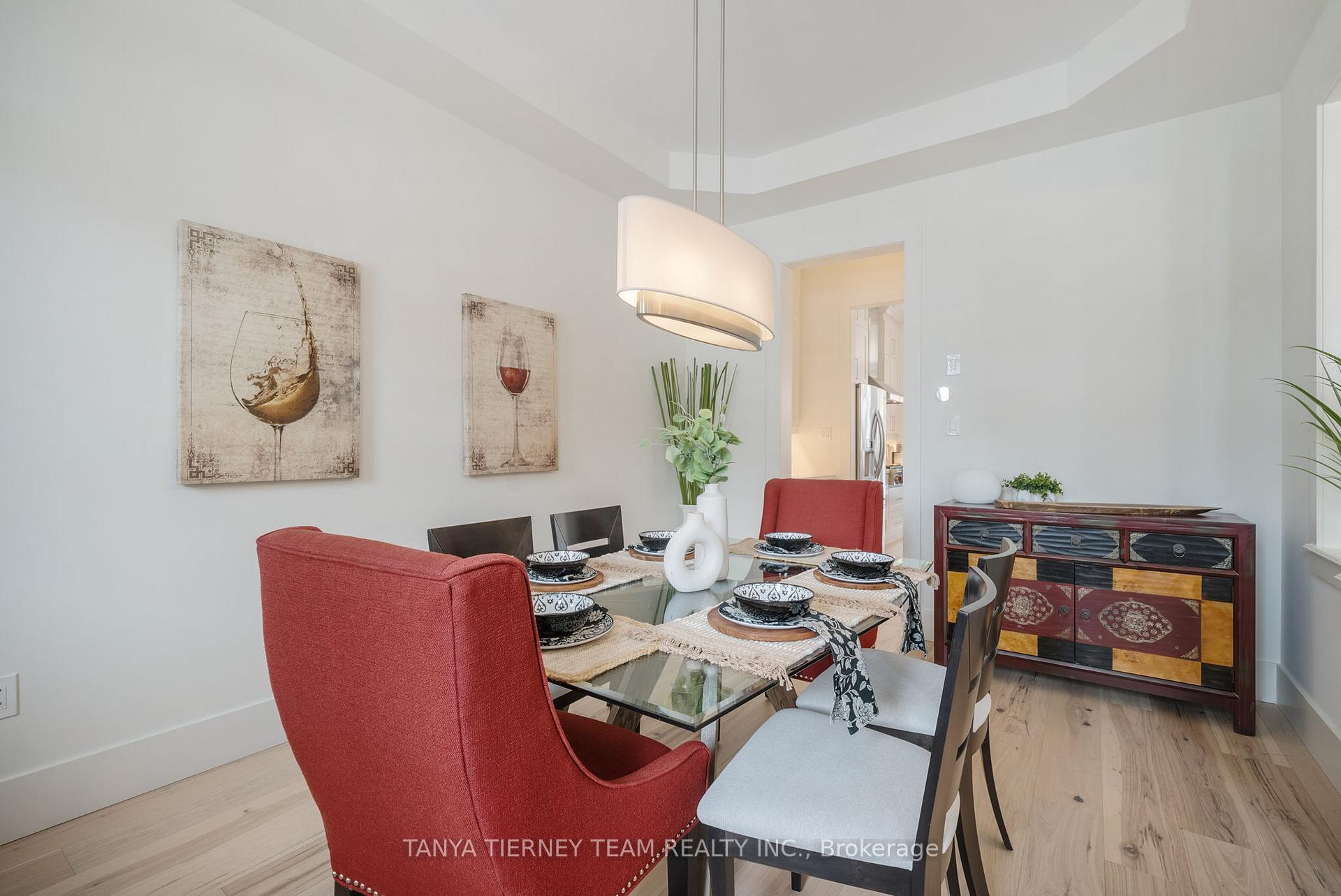 Photo 7 of 49 Montana Crescent, Whitby, Brooklin — HOMEH