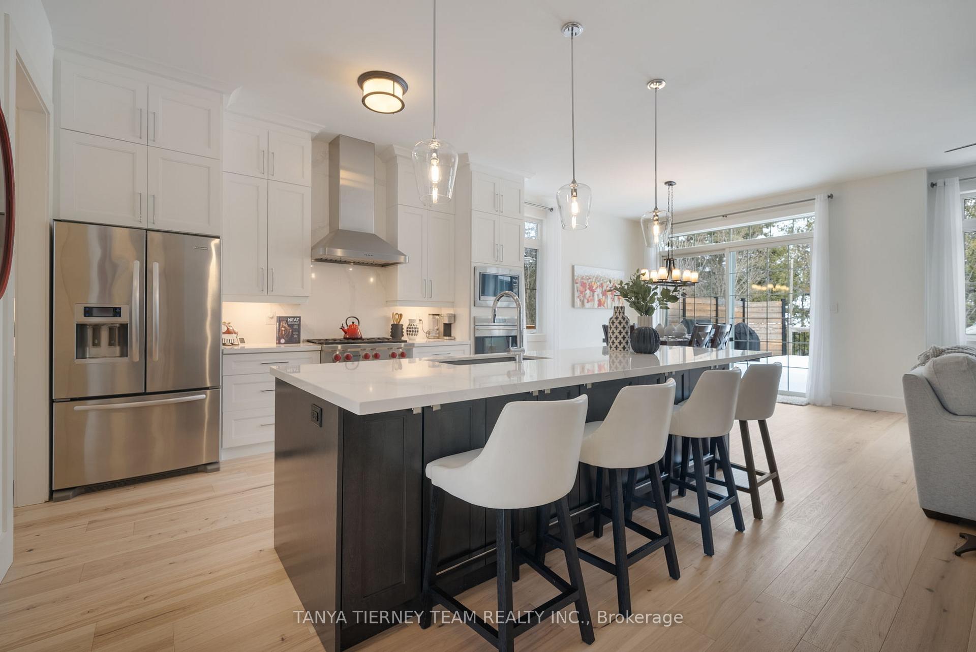 Photo 9 of 49 Montana Crescent, Whitby, Brooklin — HOMEH