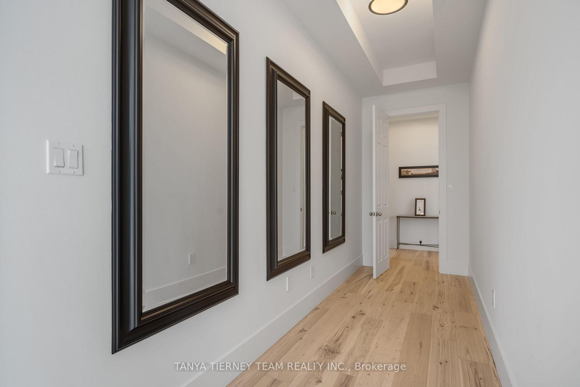 Photo 10 of 49 Montana Crescent, Whitby, Brooklin — HOMEH