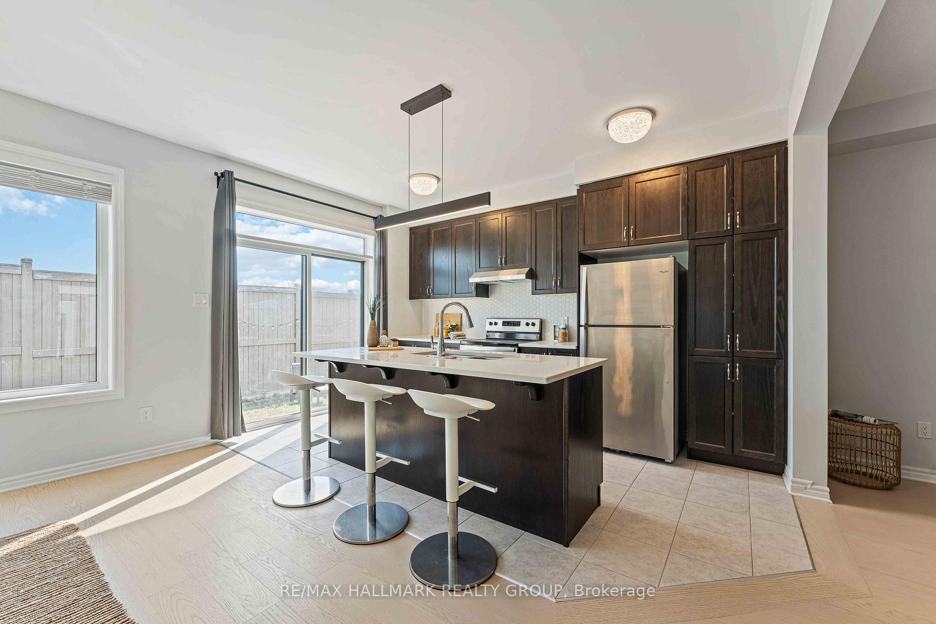 Photo 24 of 402 Edgevalley Court, Ottawa, Stittsville (North) — HOMEH